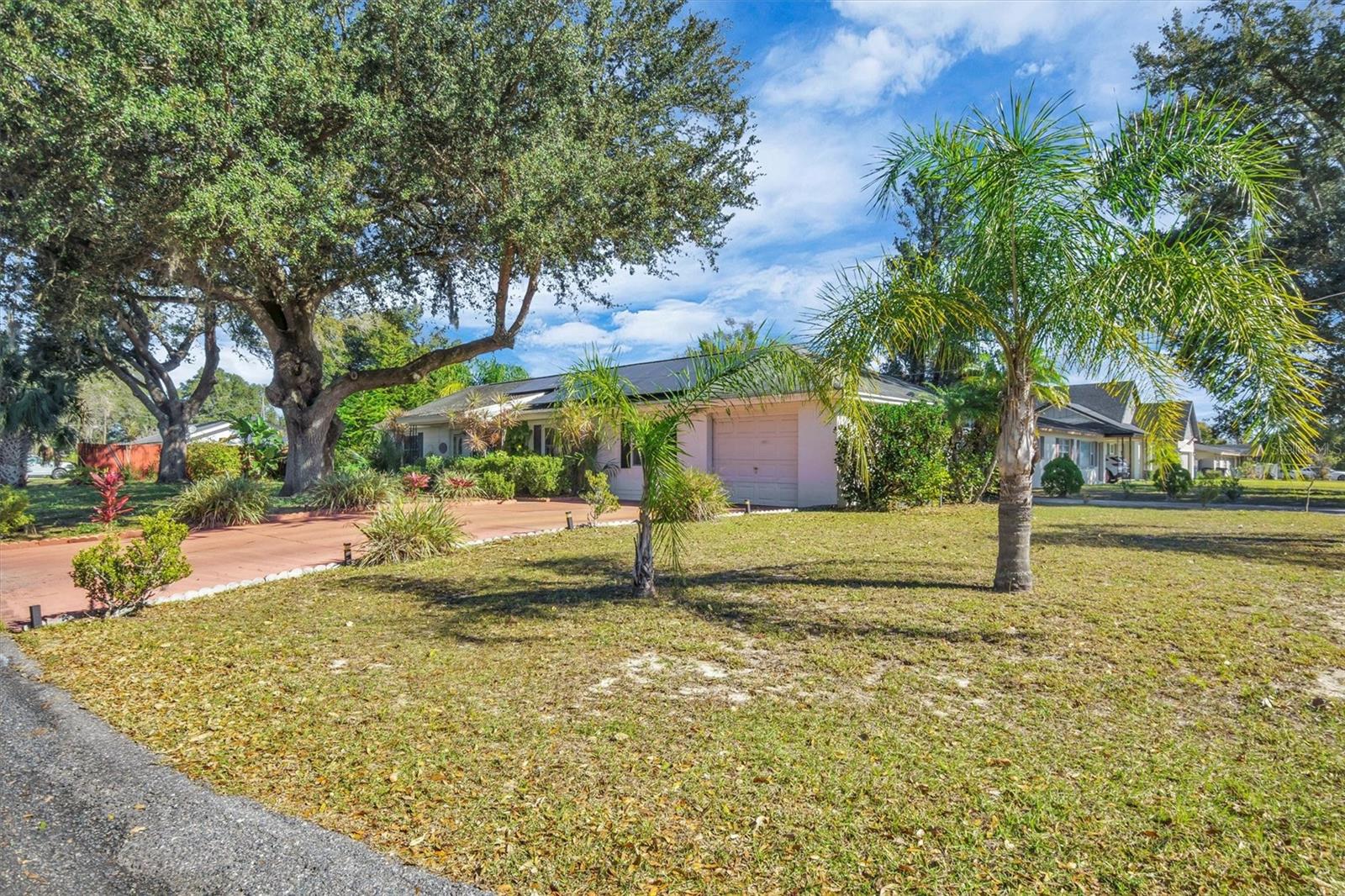 Image 5 of 41 For 105 Owen Circle S