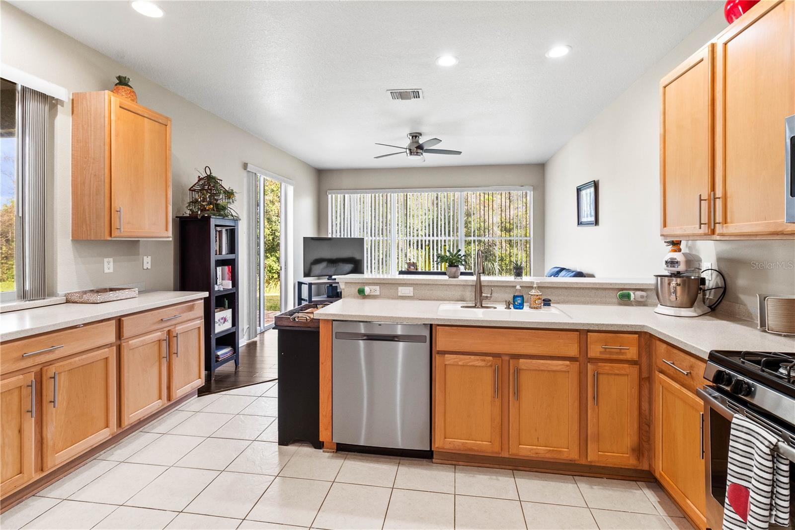 Image 13 of 50 For 4145 Whistlewood Circle