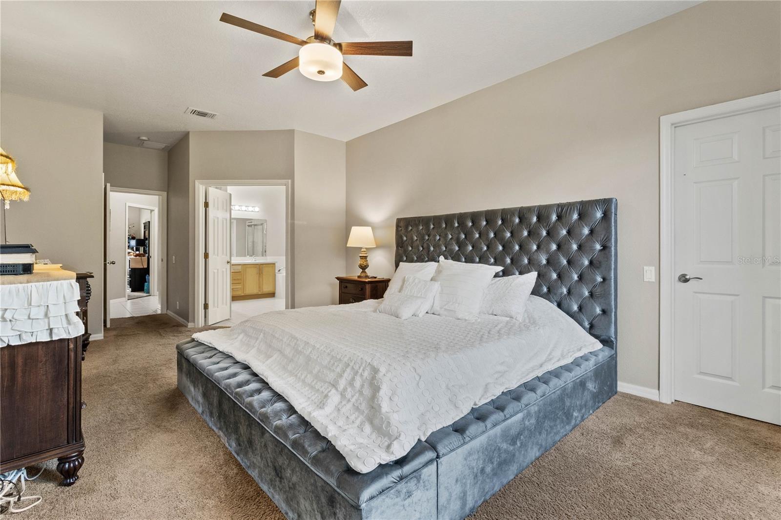 Image 24 of 50 For 4145 Whistlewood Circle