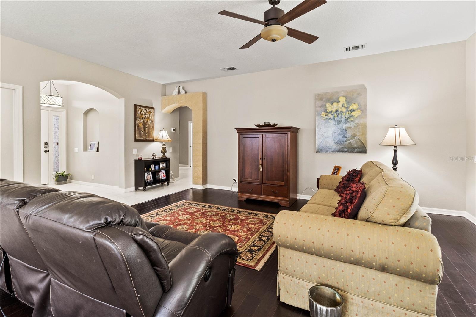 Image 4 of 50 For 4145 Whistlewood Circle