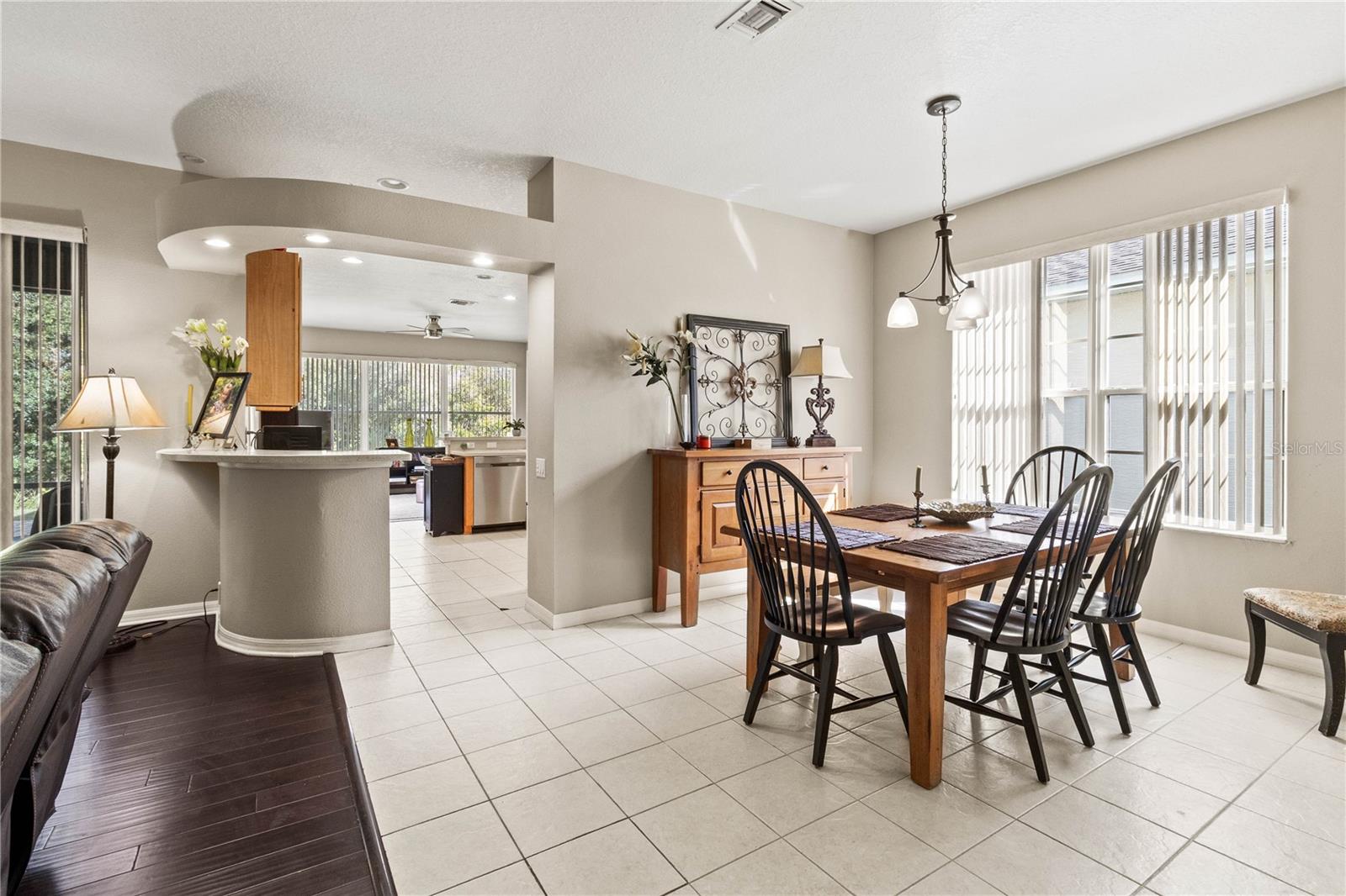 Image 8 of 50 For 4145 Whistlewood Circle