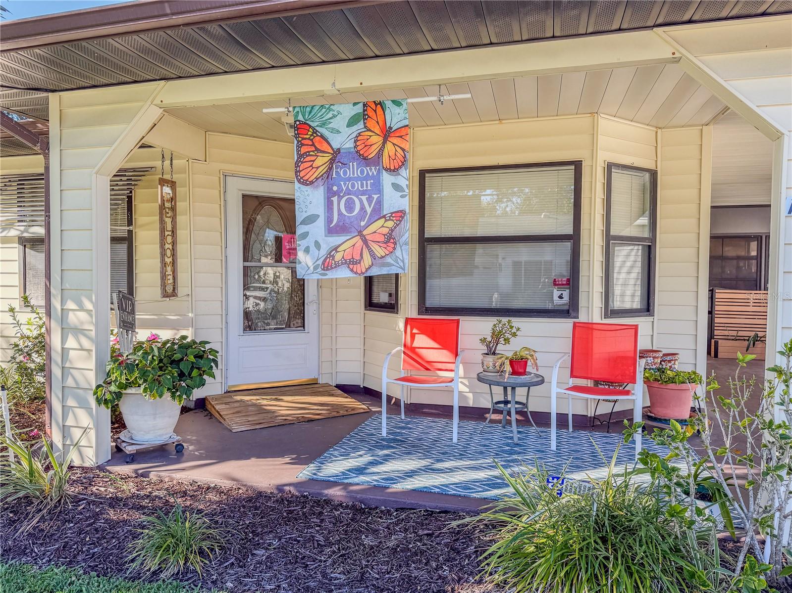 Image 2 of 29 For 1678 Colonnades Circle N