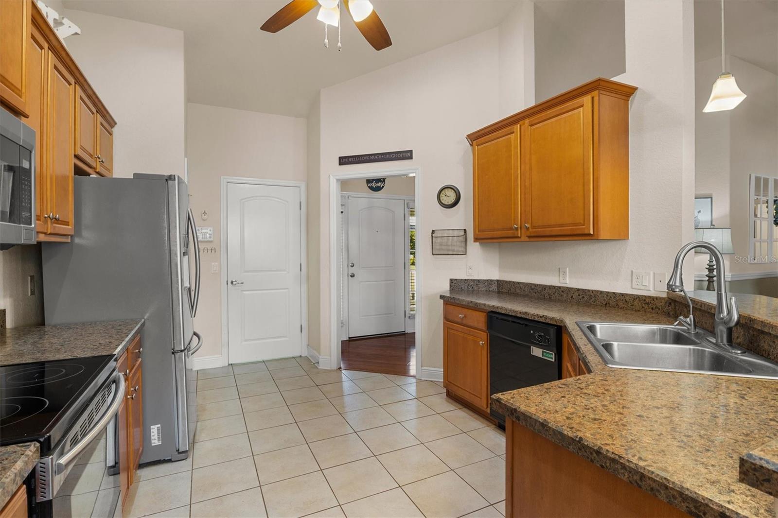 Image 11 of 48 For 1585 Doves View Circle