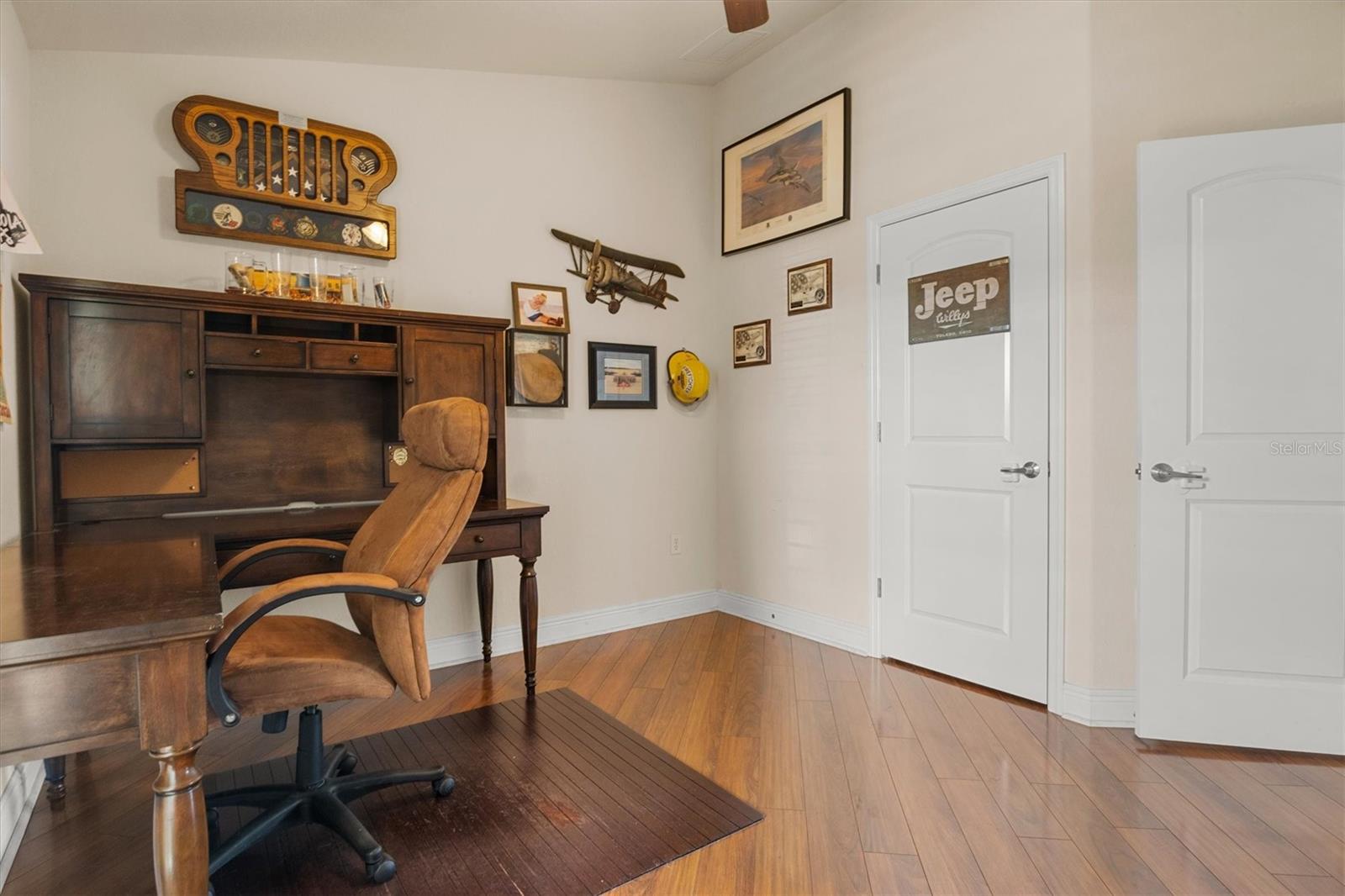 Image 12 of 48 For 1585 Doves View Circle