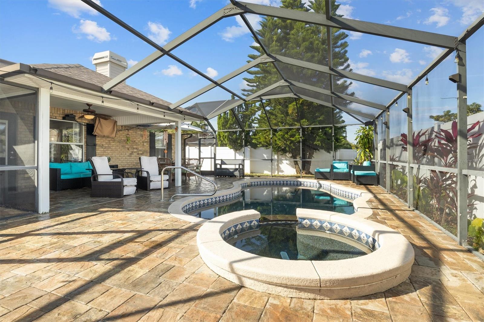 Image 36 of 48 For 1585 Doves View Circle