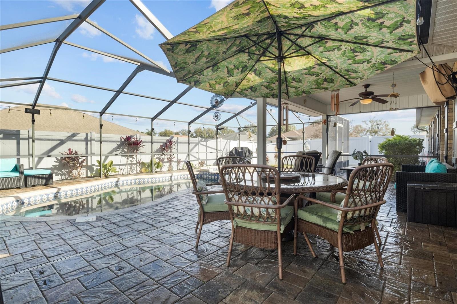 Image 37 of 48 For 1585 Doves View Circle