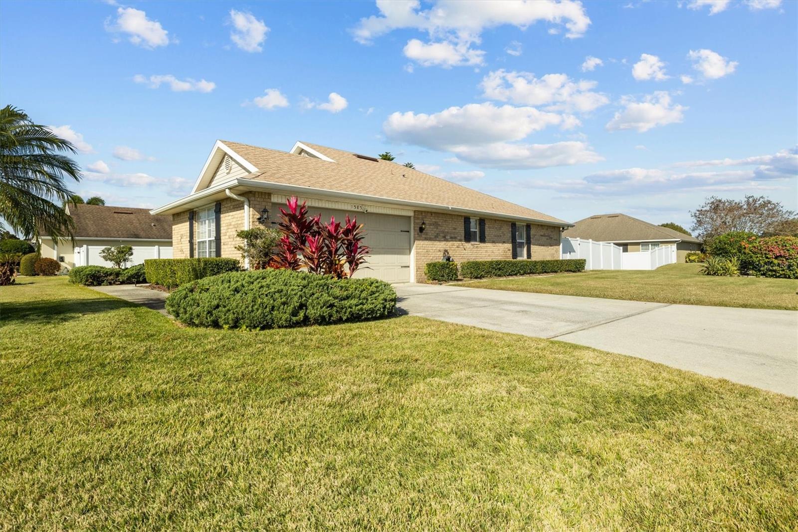 Image 45 of 48 For 1585 Doves View Circle