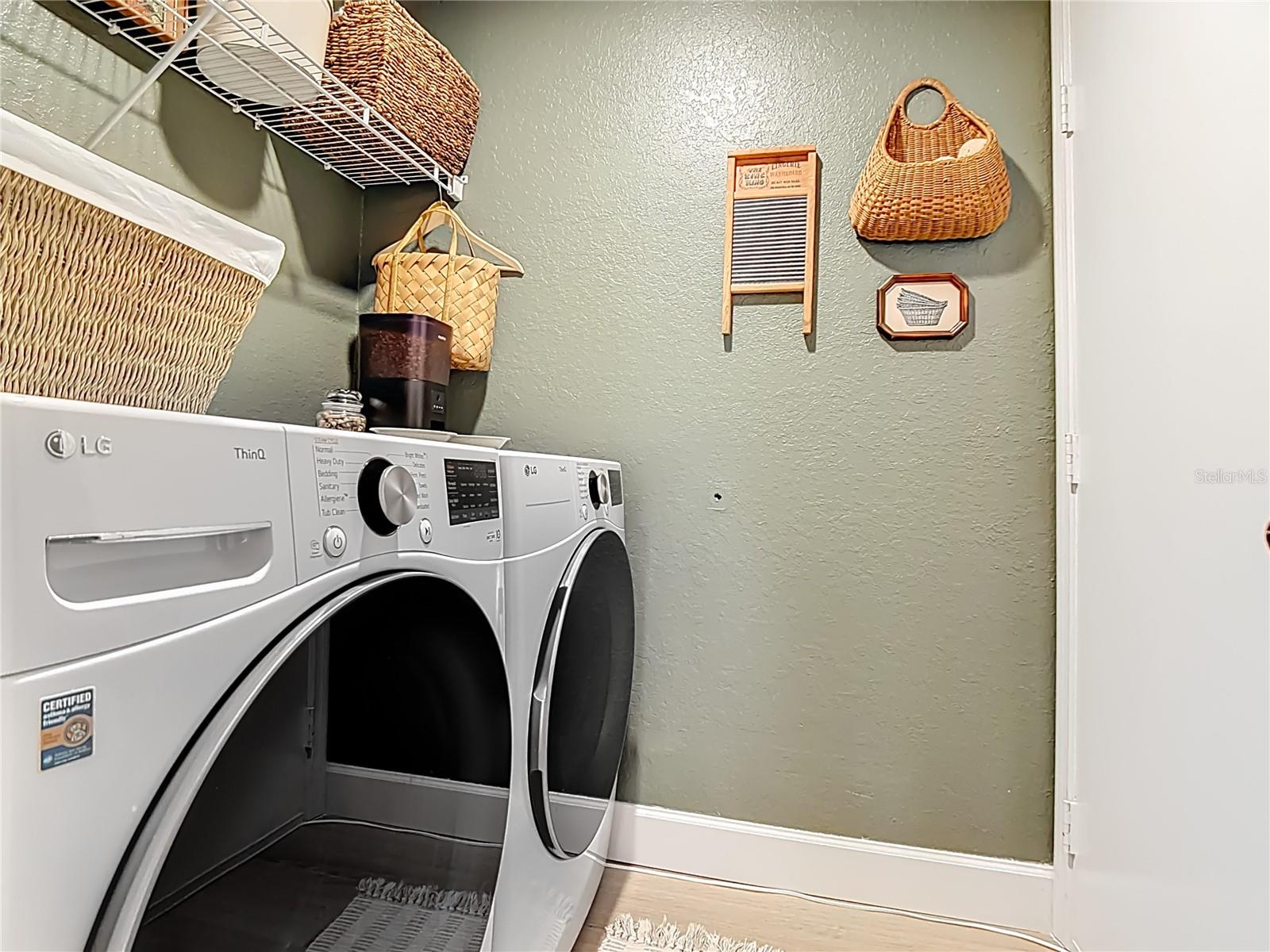 Image 33 of 40 For 8195 Westmont Terrace Drive