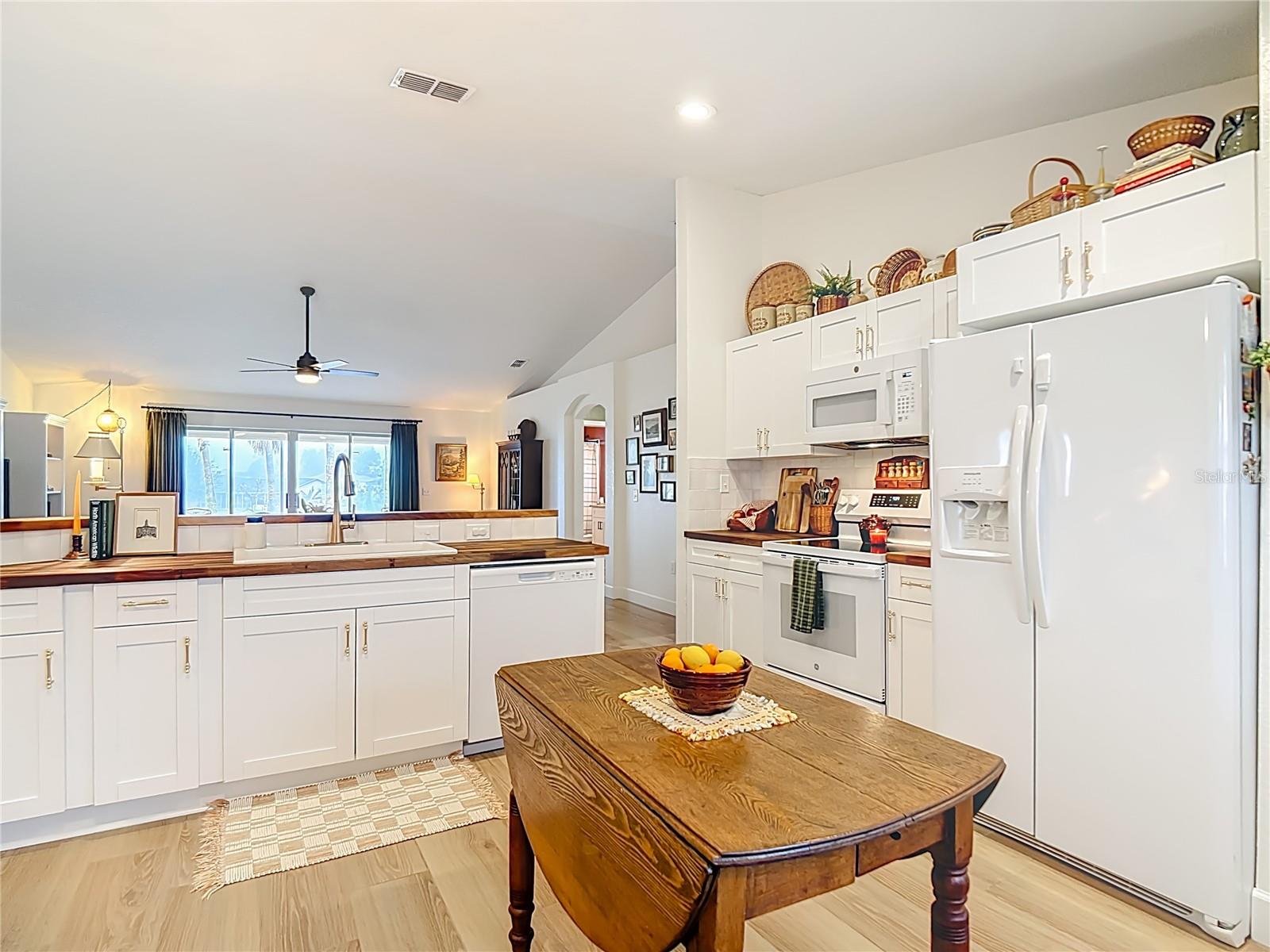 Image 8 of 40 For 8195 Westmont Terrace Drive