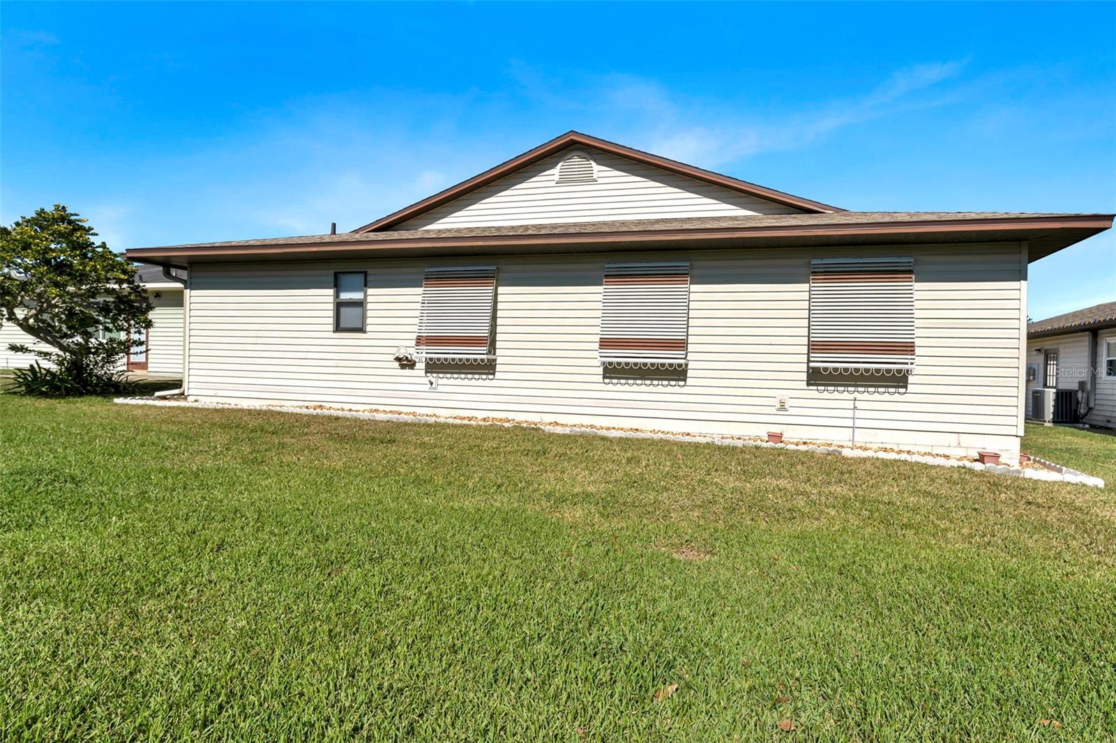 Image 16 of 28 For 1818 Prairie Dunes Circle N