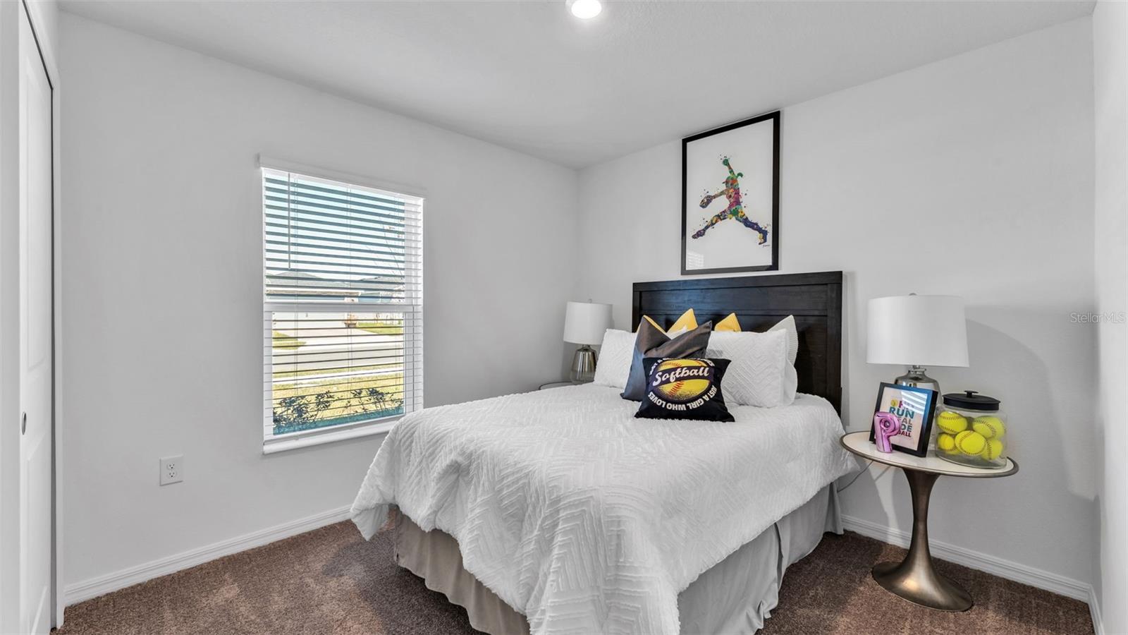 Image 27 of 33 For 204 Rivermill Way