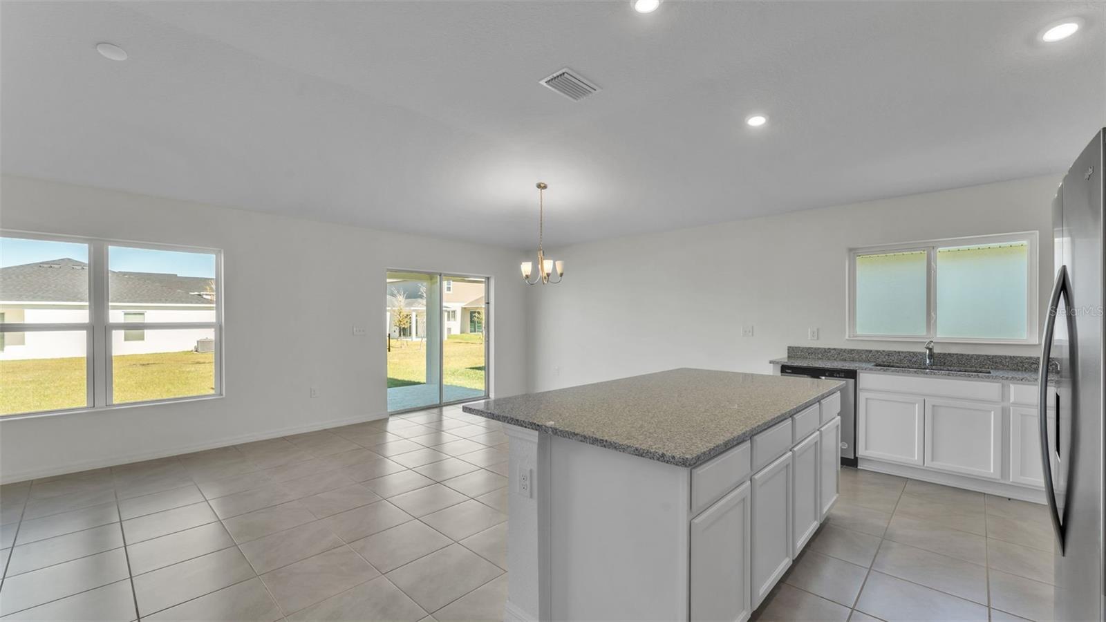 Image 4 of 33 For 809 Wedgewood Street