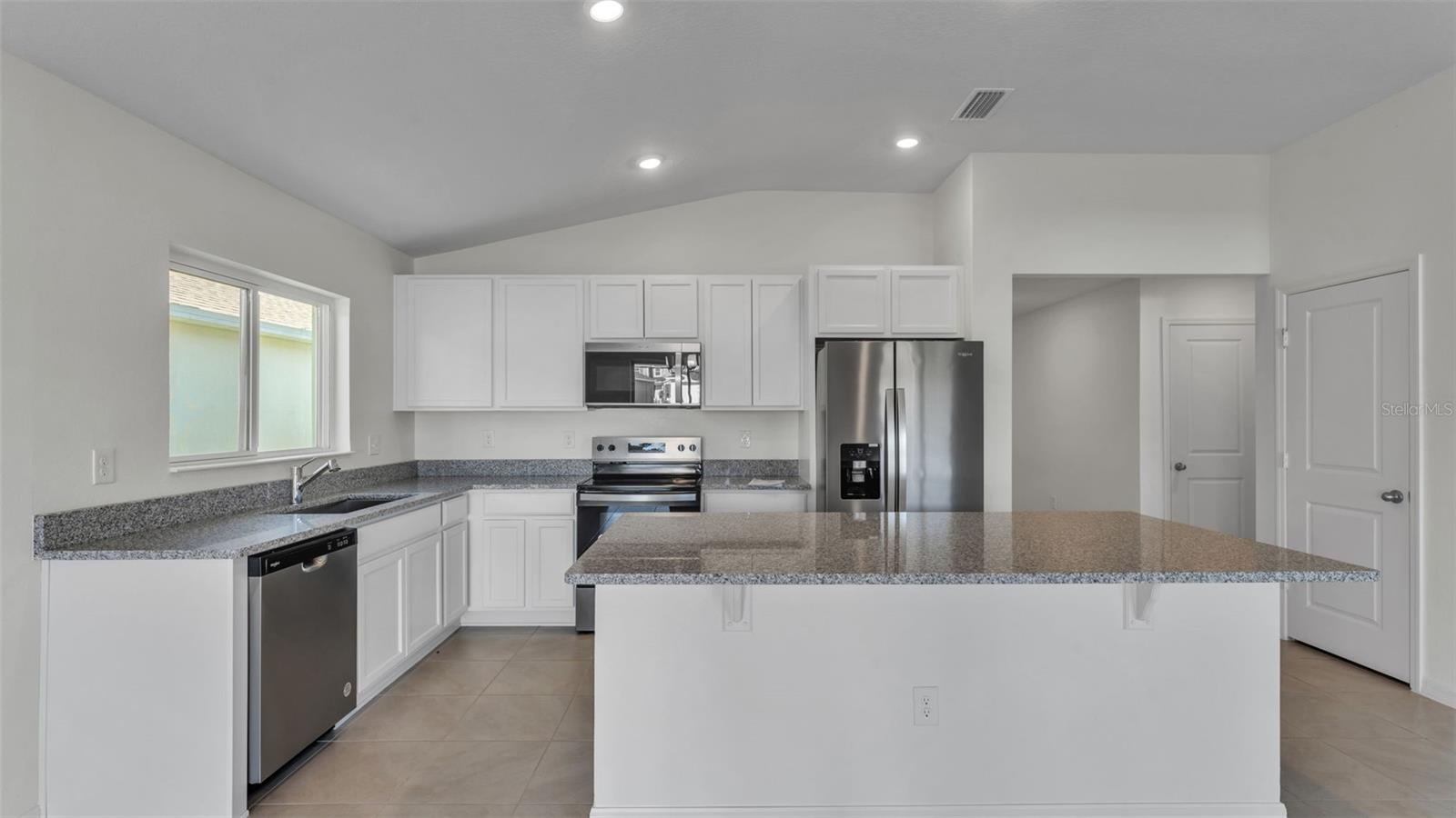 Image 6 of 33 For 809 Wedgewood Street