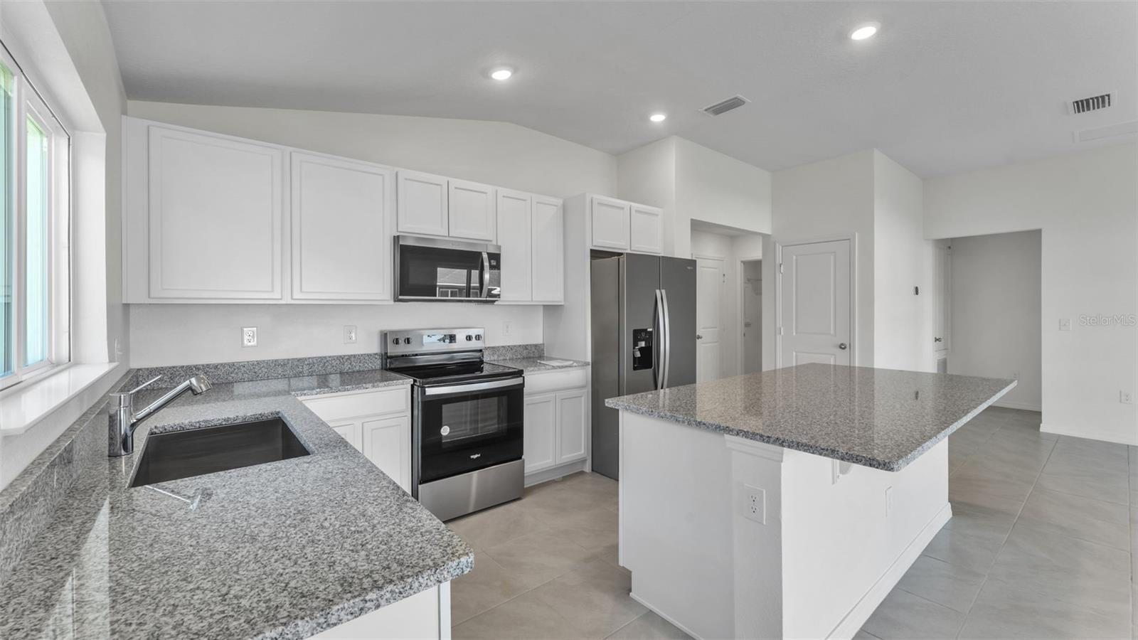 Image 7 of 33 For 809 Wedgewood Street