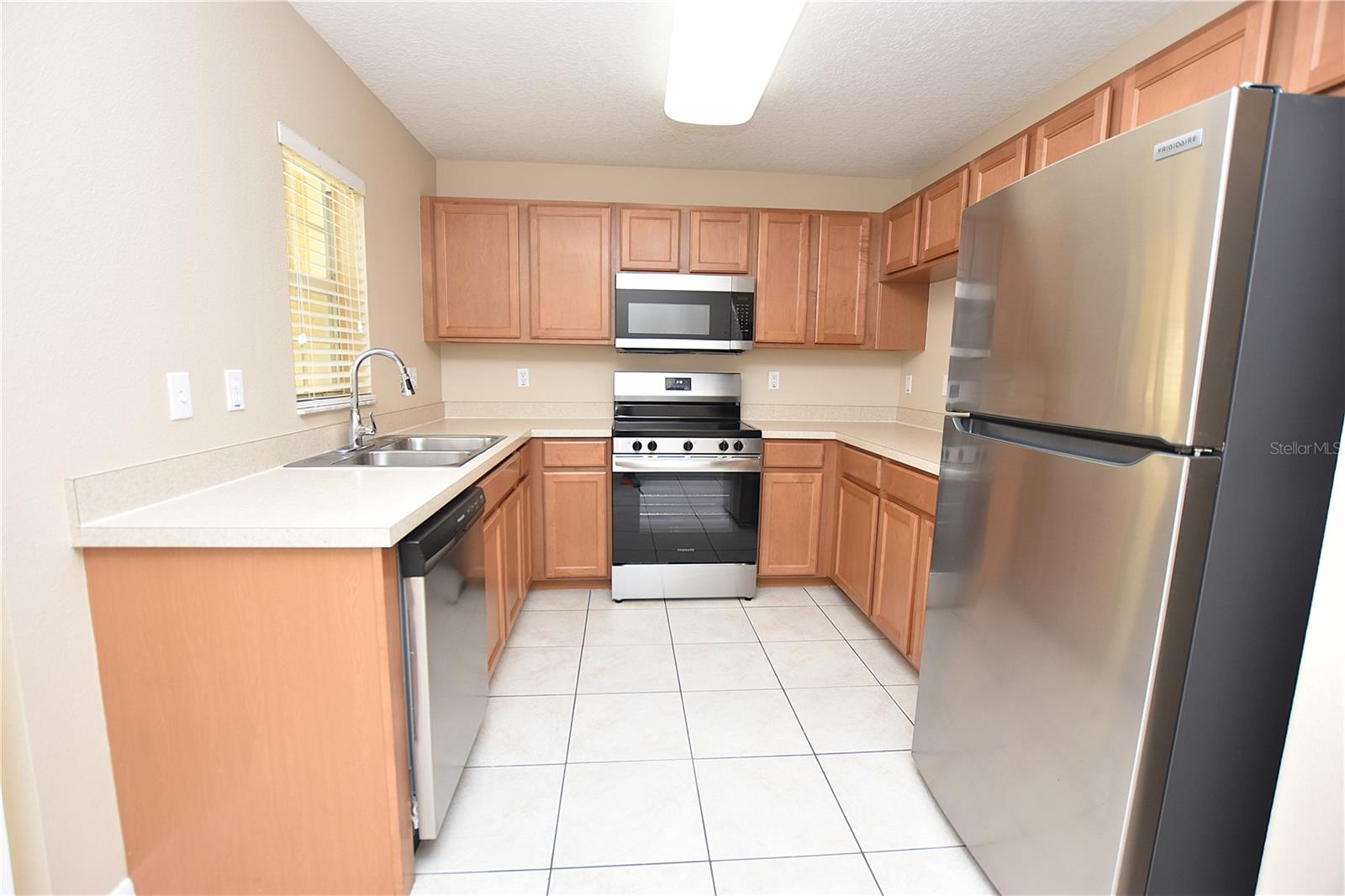 Image 12 of 40 For 5414 Fieldstone Drive