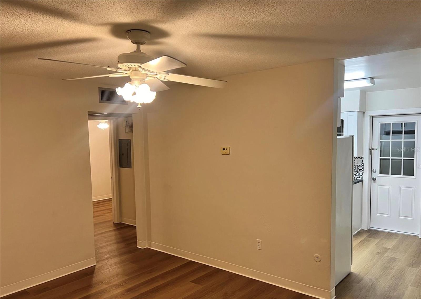 Image 9 of 13 For 206 Hancock Street