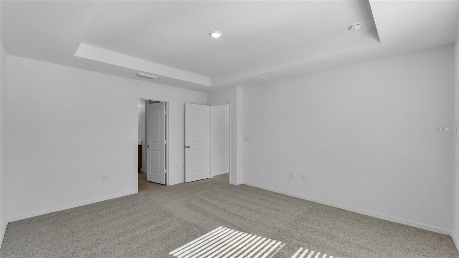 Image 14 of 30 For 638 Meadows Edge Place