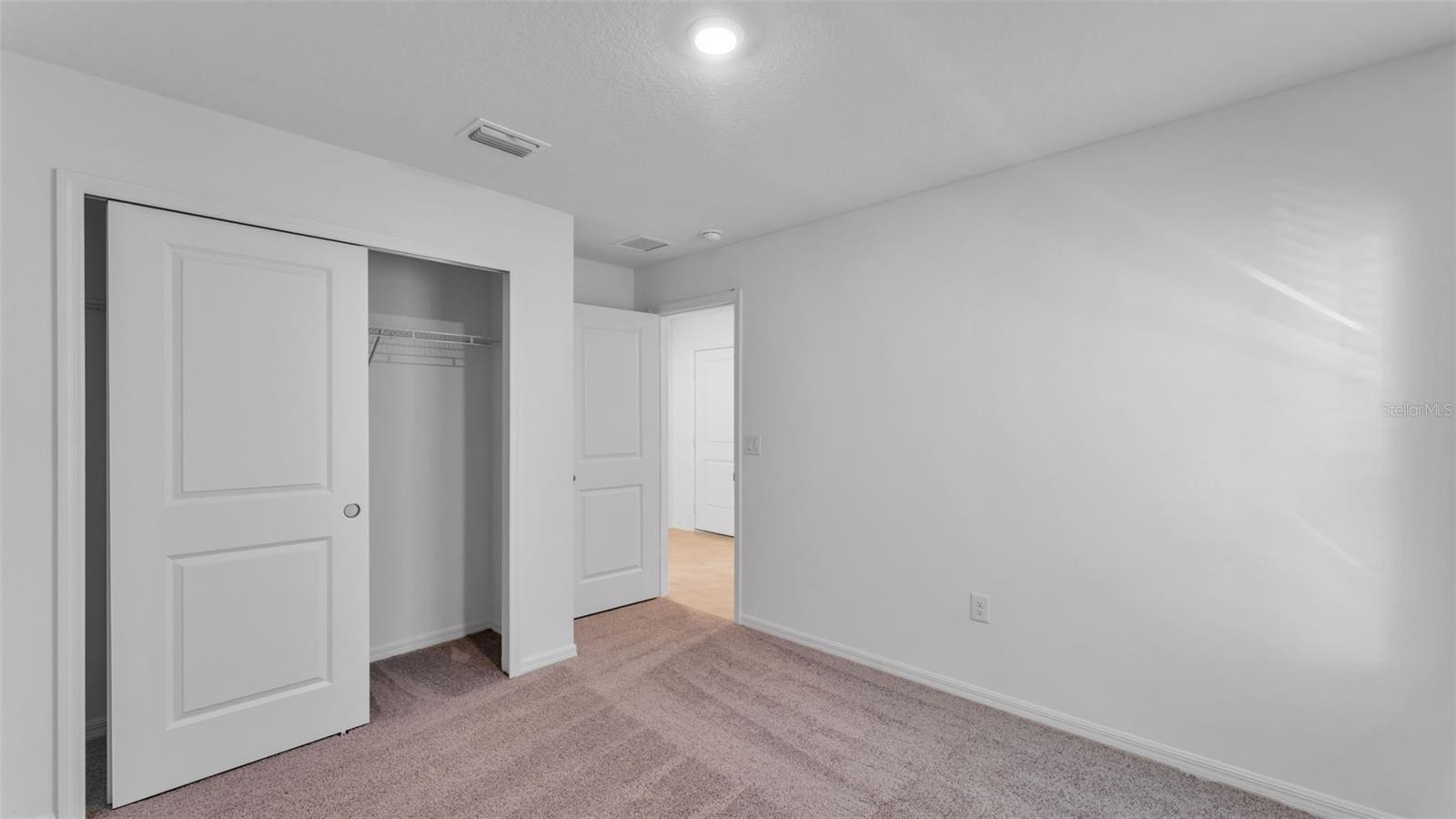 Image 21 of 30 For 638 Meadows Edge Place