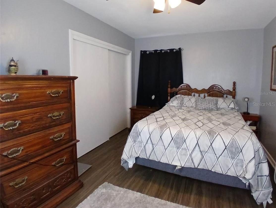 Image 10 of 16 For 411 Avenue A Se