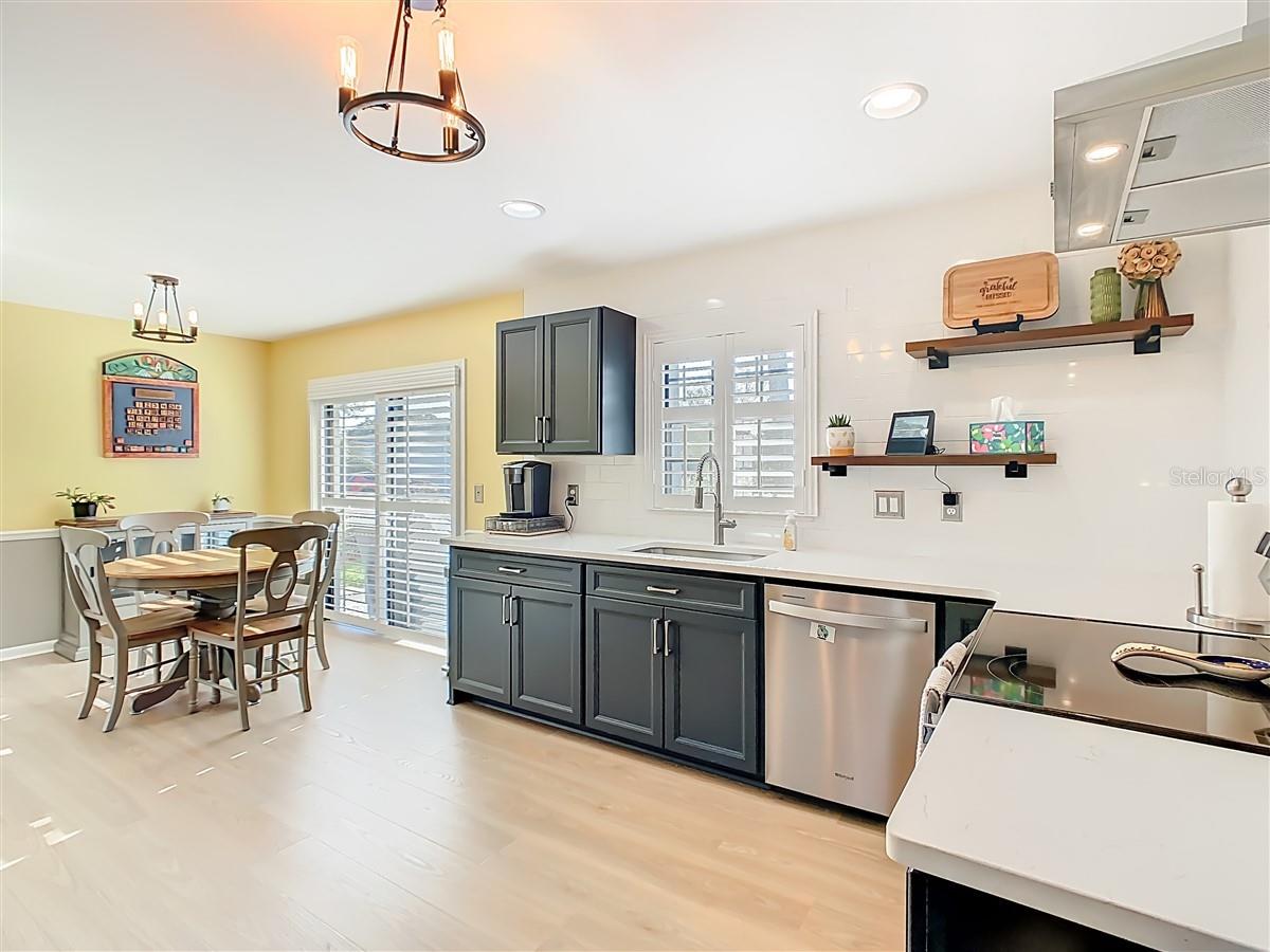 Image 10 of 30 For 2901 Plantation Road