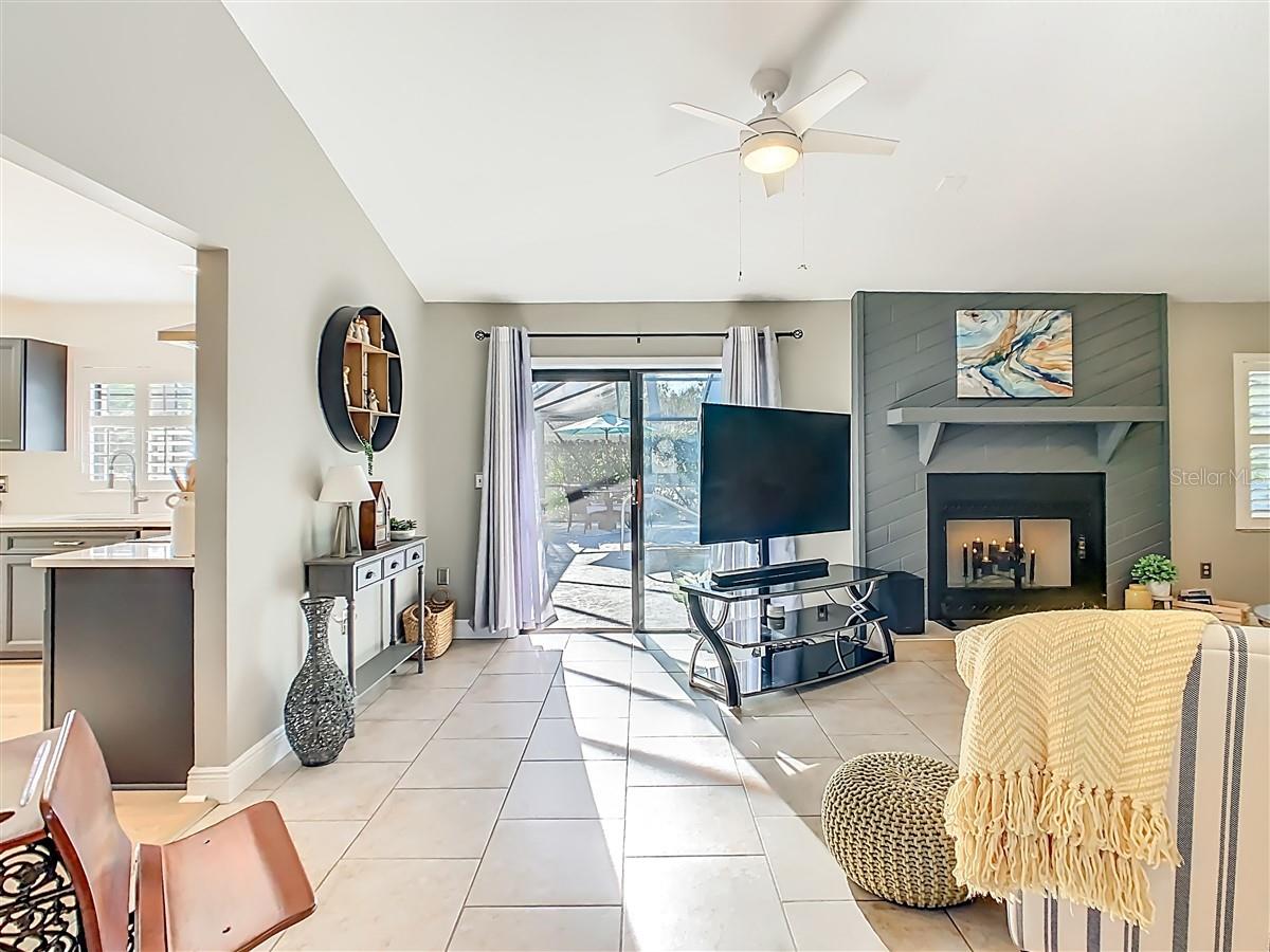 Image 14 of 30 For 2901 Plantation Road