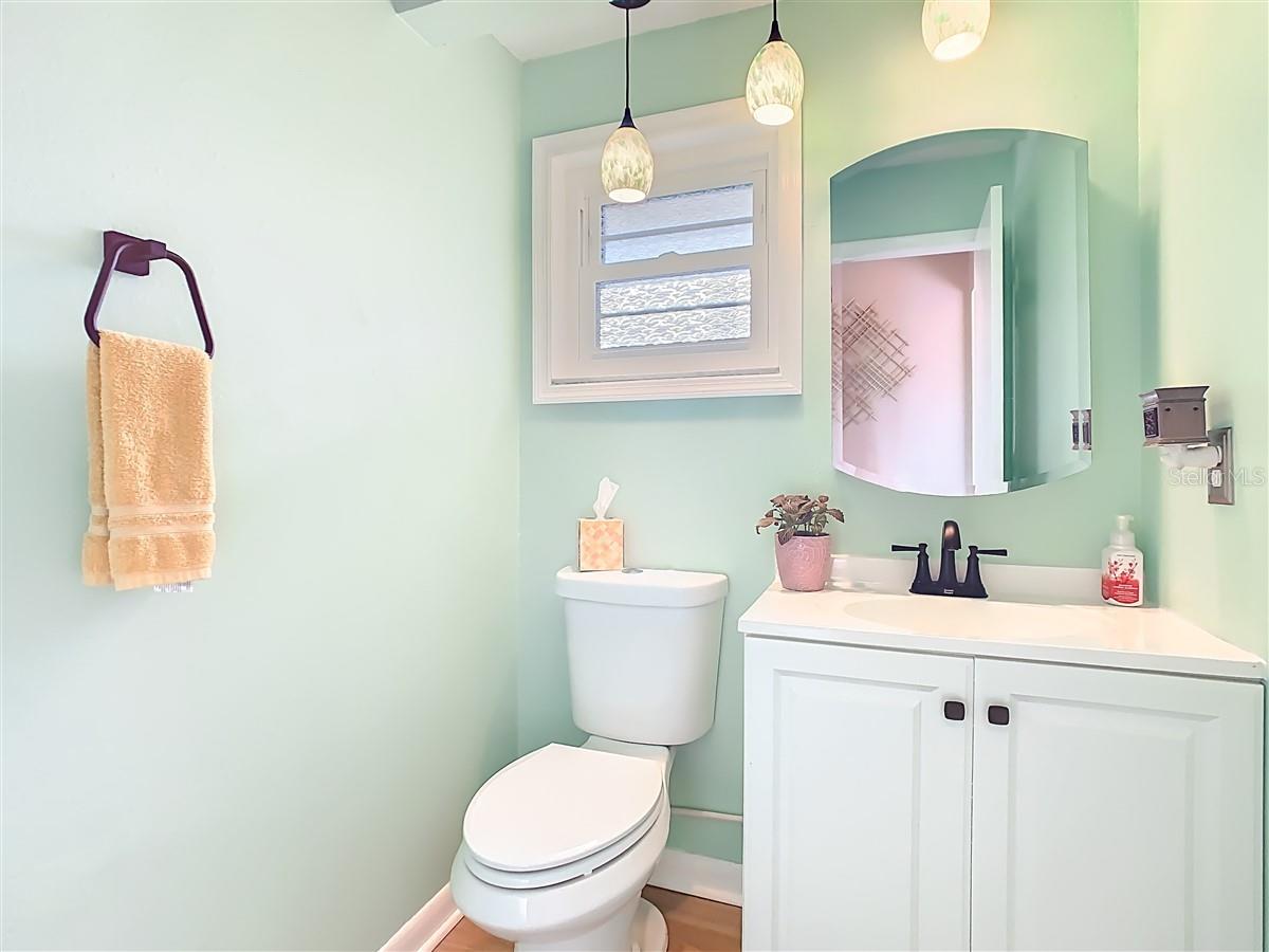 Image 23 of 30 For 2901 Plantation Road