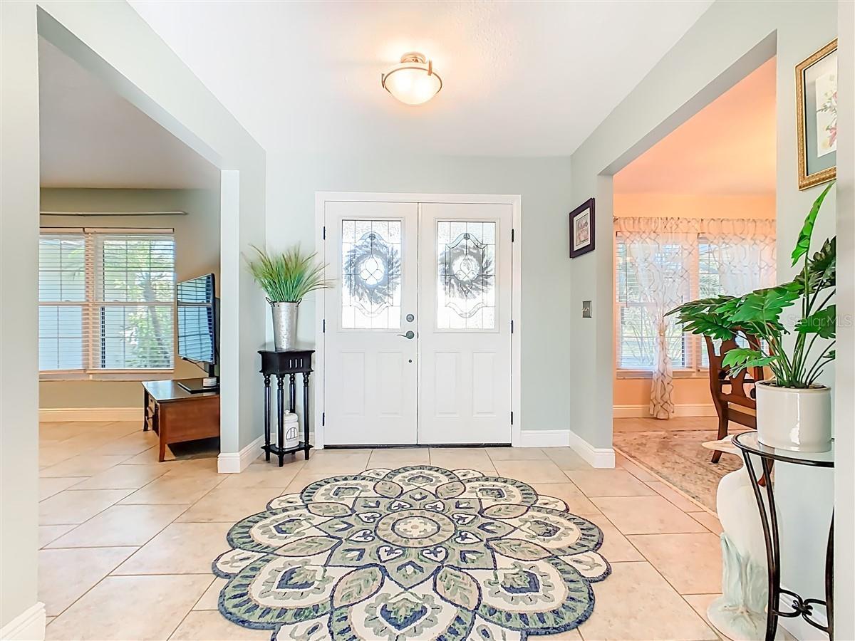 Image 9 of 30 For 2901 Plantation Road