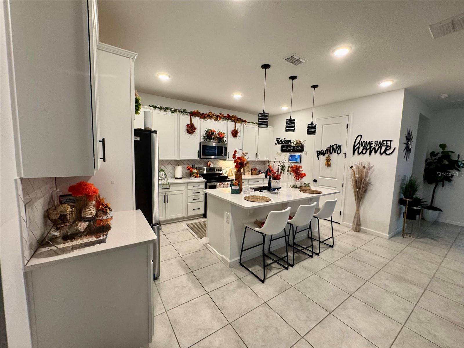 Image 9 of 22 For 1116 Mattie Pointe Boulevard