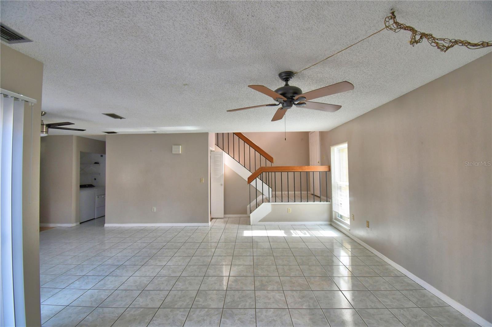 Image 11 of 36 For 573 Hunter Circle