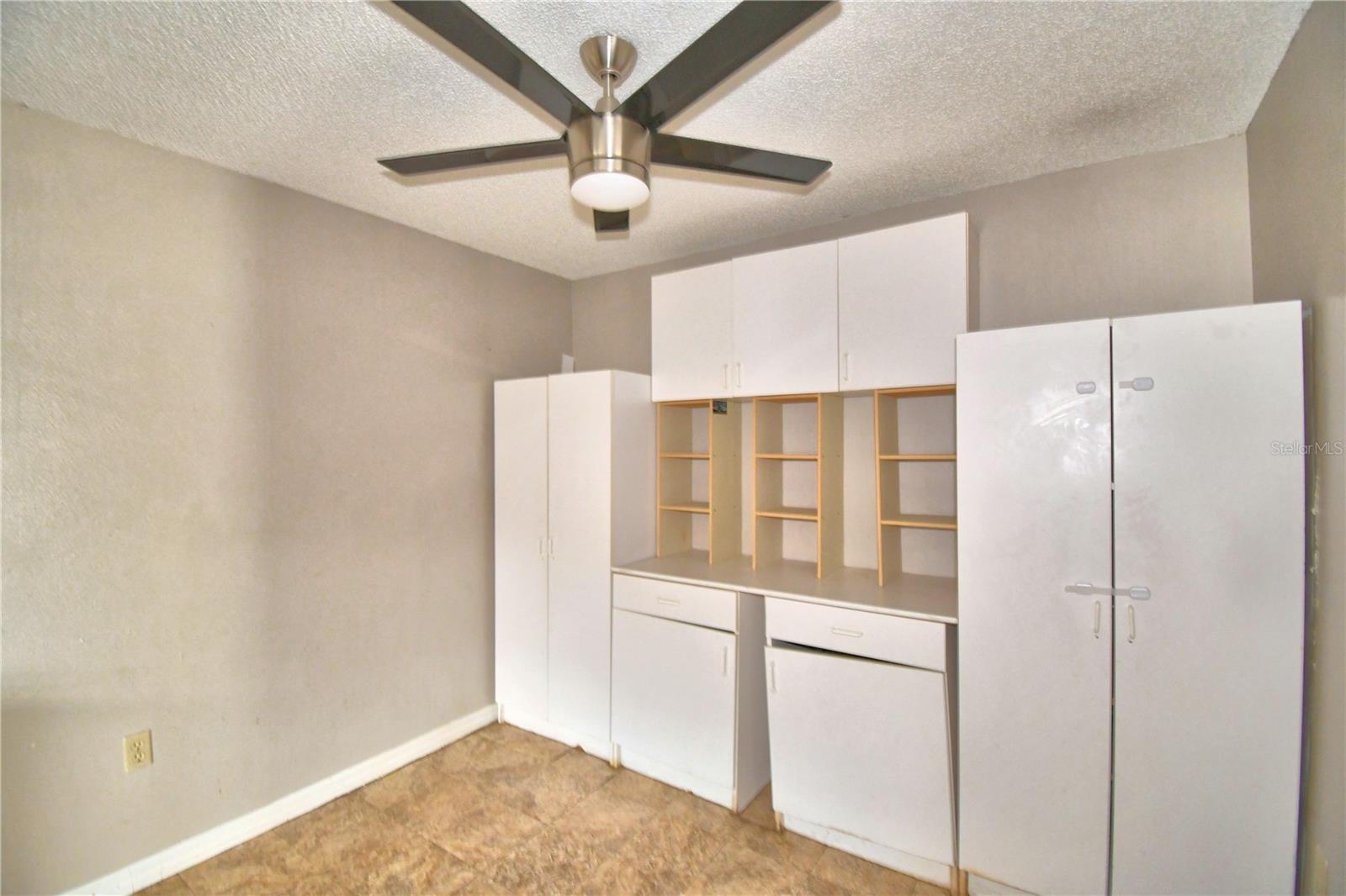 Image 16 of 36 For 573 Hunter Circle