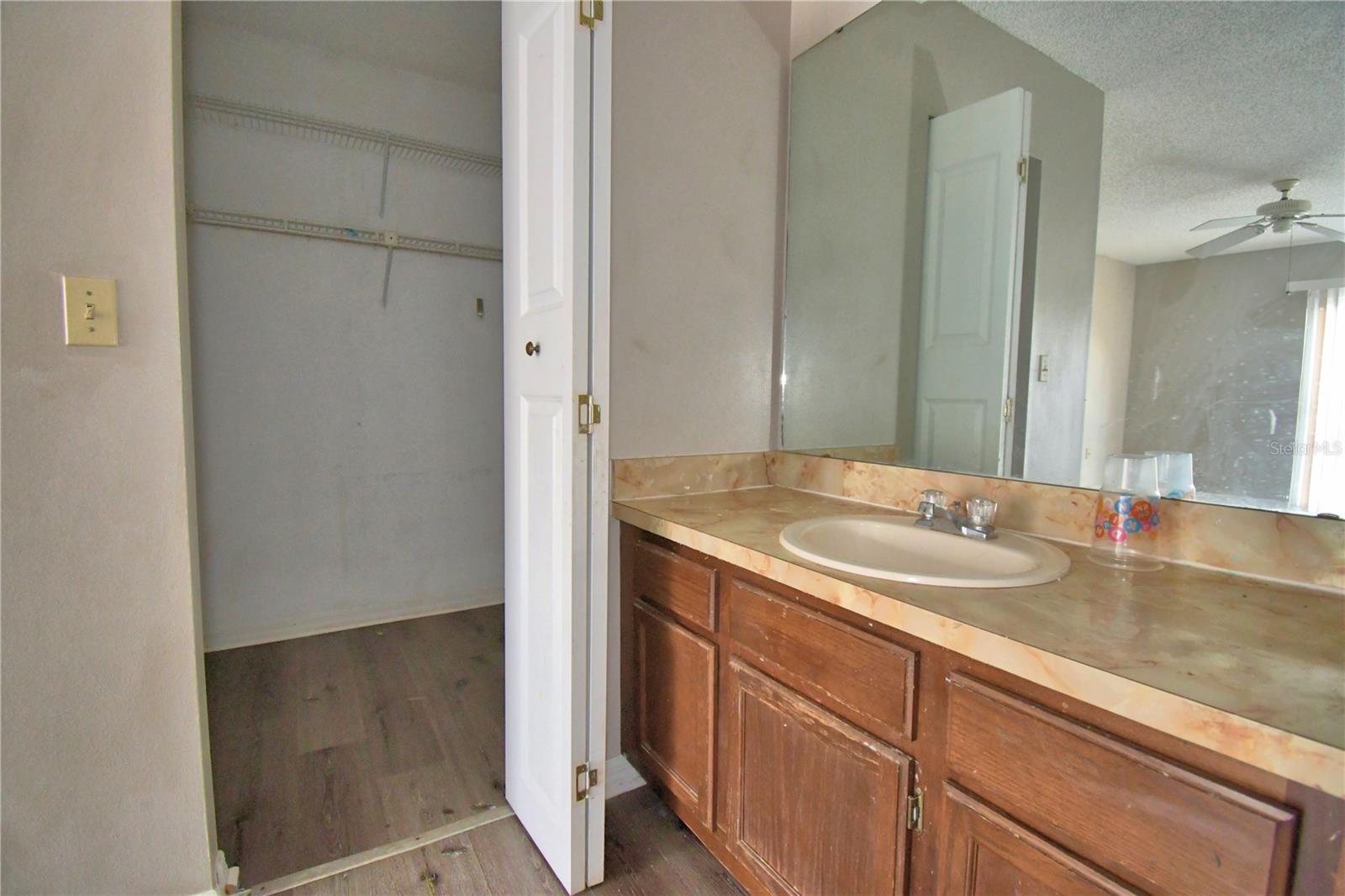 Image 24 of 36 For 573 Hunter Circle