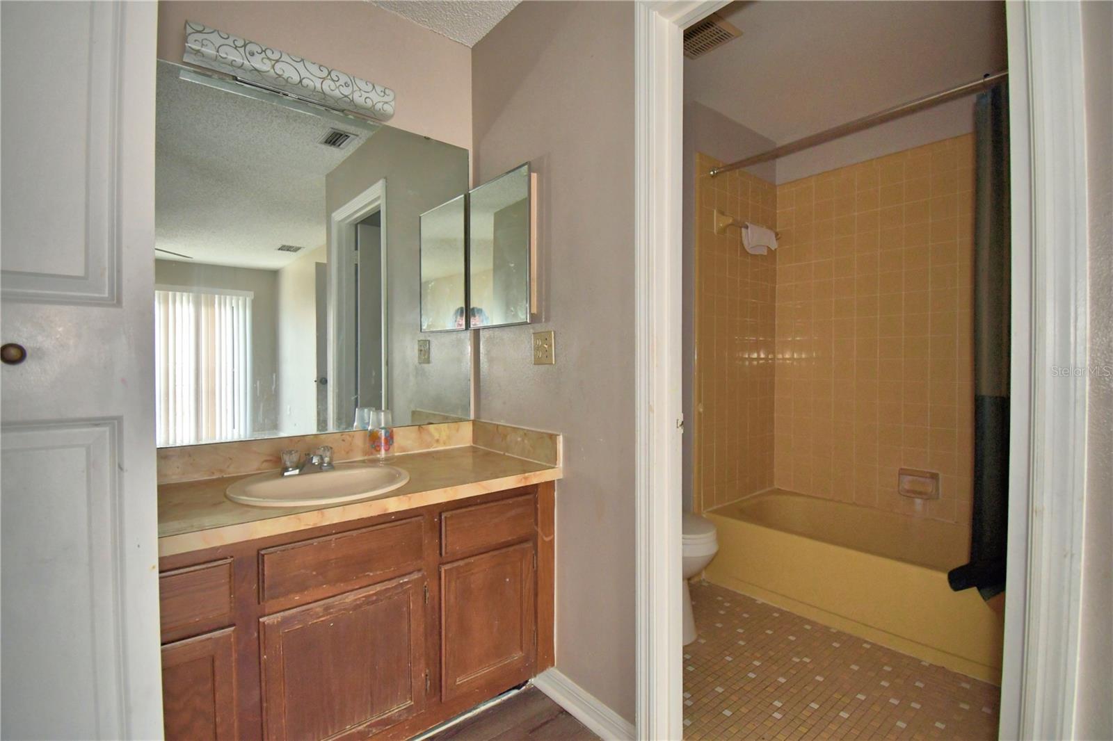 Image 25 of 36 For 573 Hunter Circle