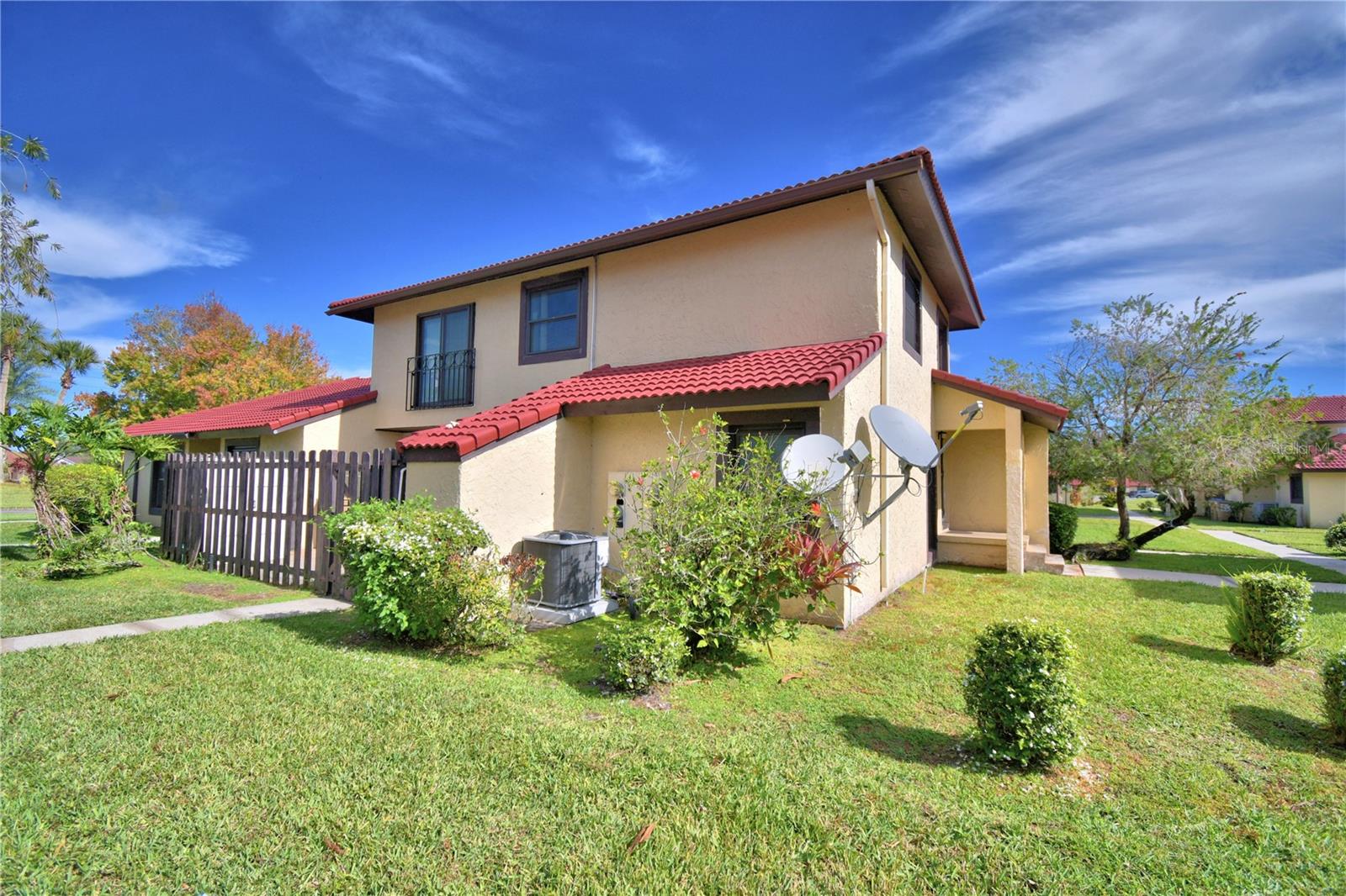 Image 3 of 36 For 573 Hunter Circle