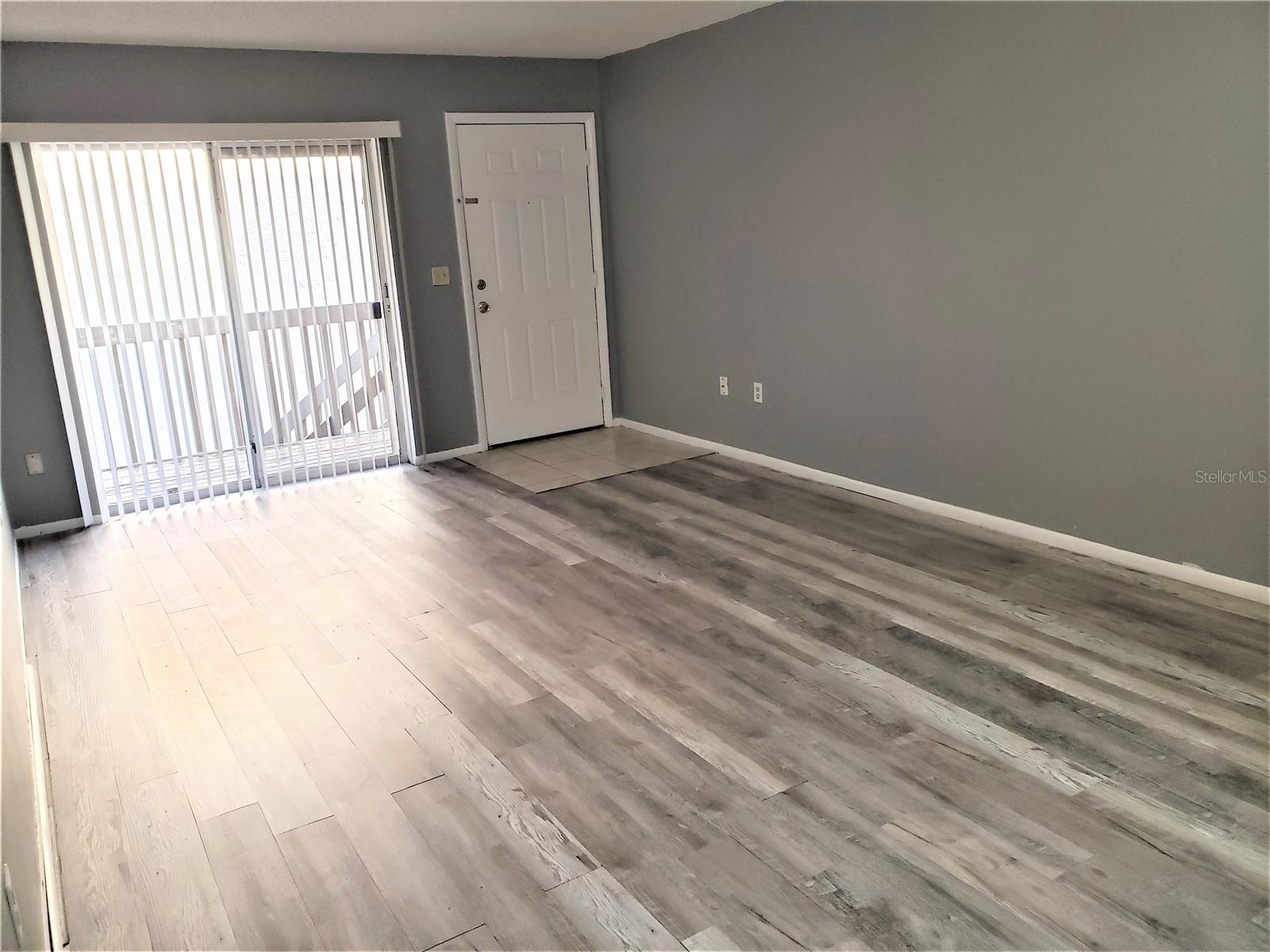 Image 8 of 27 For 4151 Semoran Boulevard 8