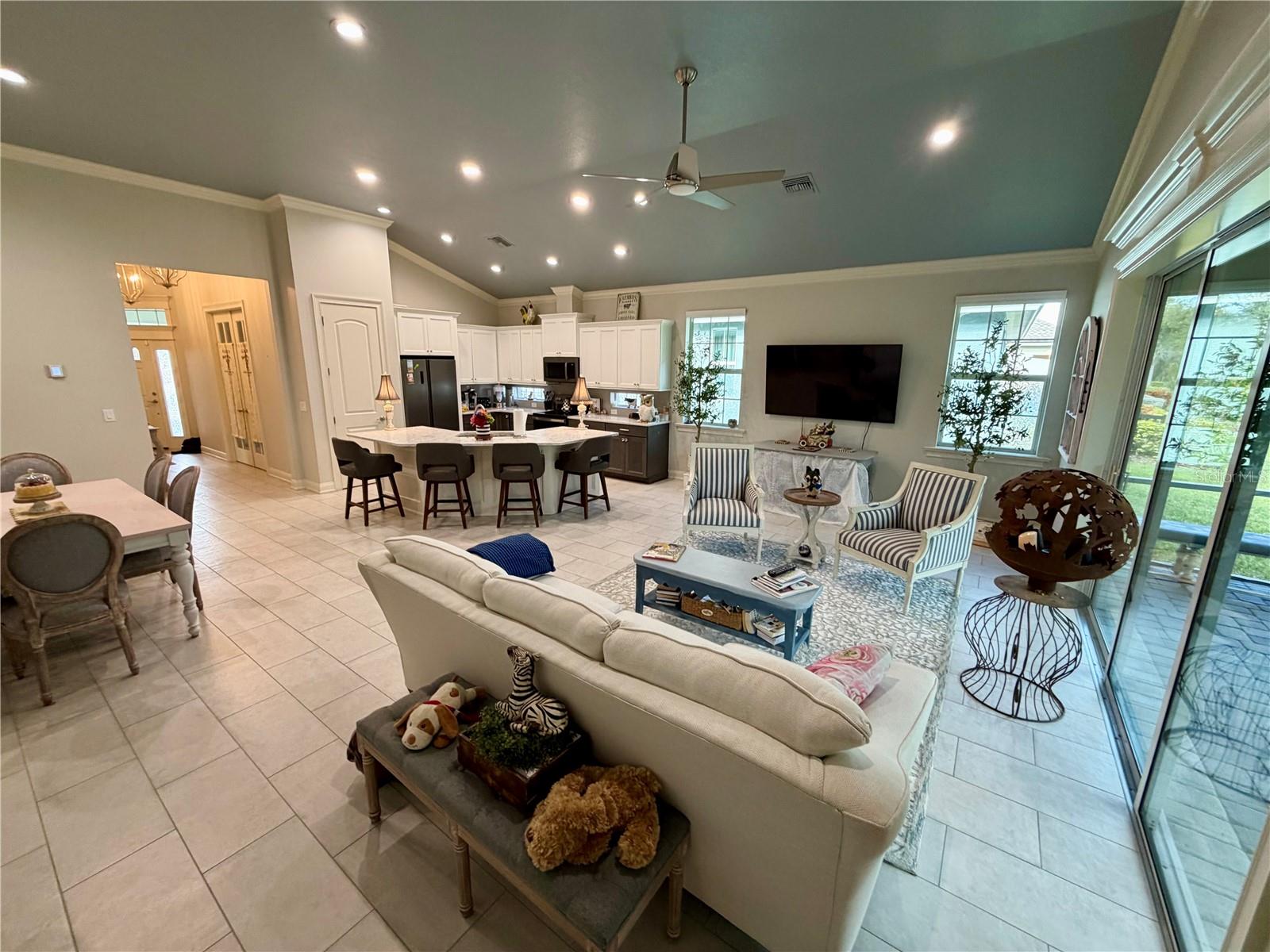 Image 15 of 51 For 7991 Lake James Boulevard