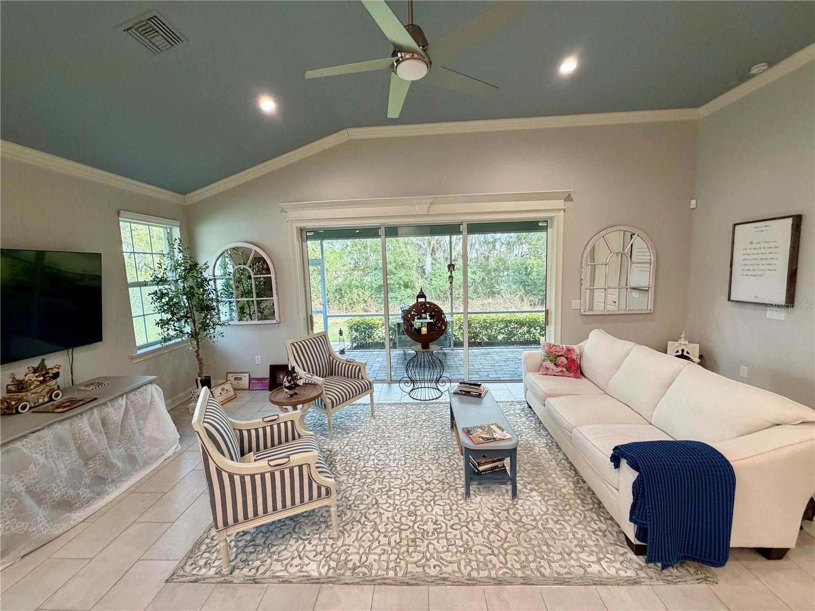 Image 17 of 51 For 7991 Lake James Boulevard