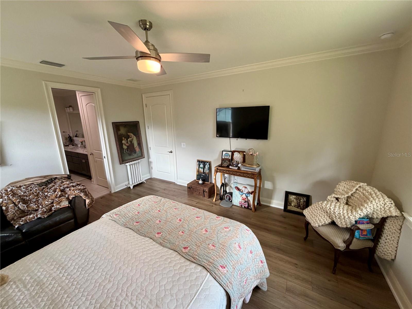 Image 33 of 51 For 7991 Lake James Boulevard