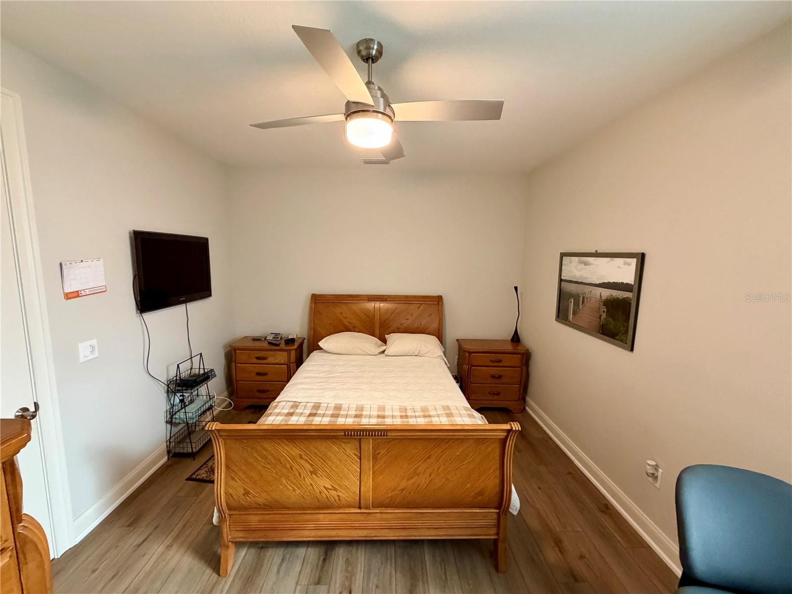 Image 40 of 51 For 7991 Lake James Boulevard