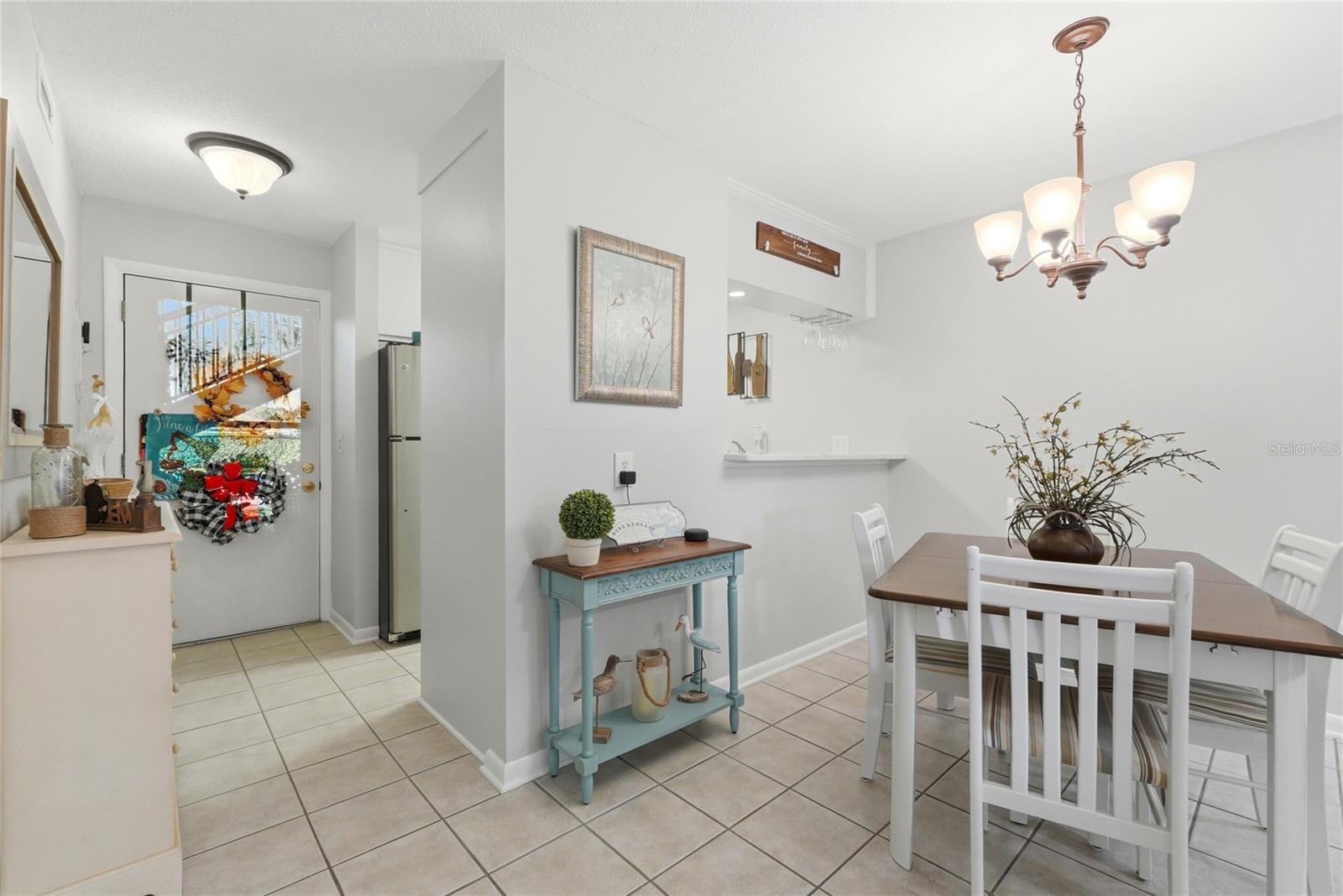 Image 10 of 38 For 900 Avenue Z Se C2