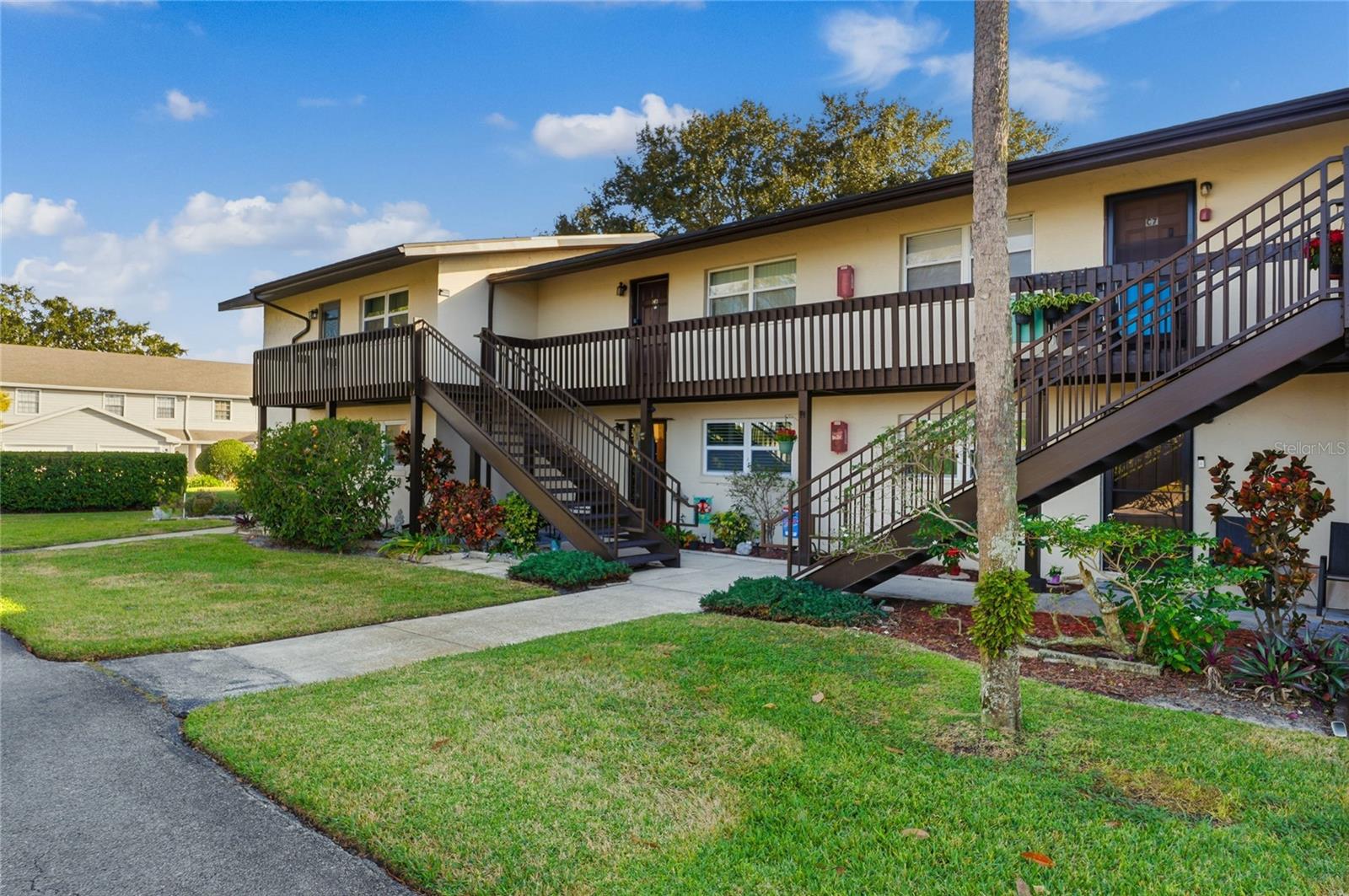 Image 3 of 38 For 900 Avenue Z Se C2