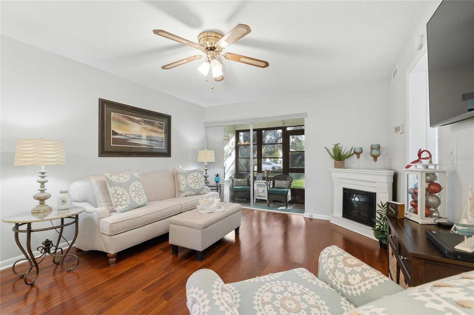 Image 7 of 38 For 900 Avenue Z Se C2