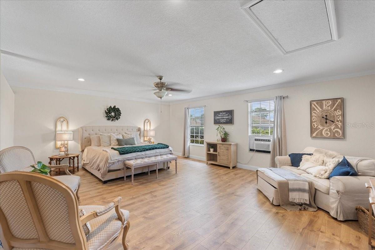 Image 15 of 45 For 5257 Montserrat Drive