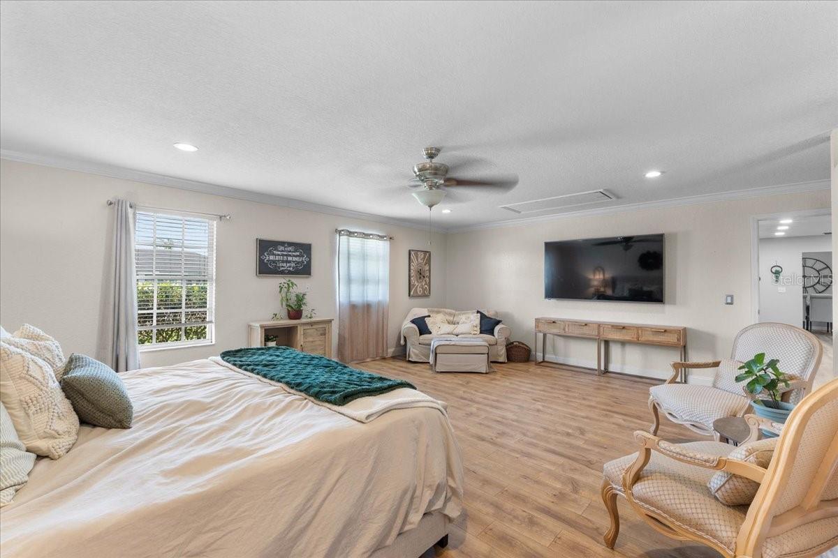 Image 17 of 45 For 5257 Montserrat Drive