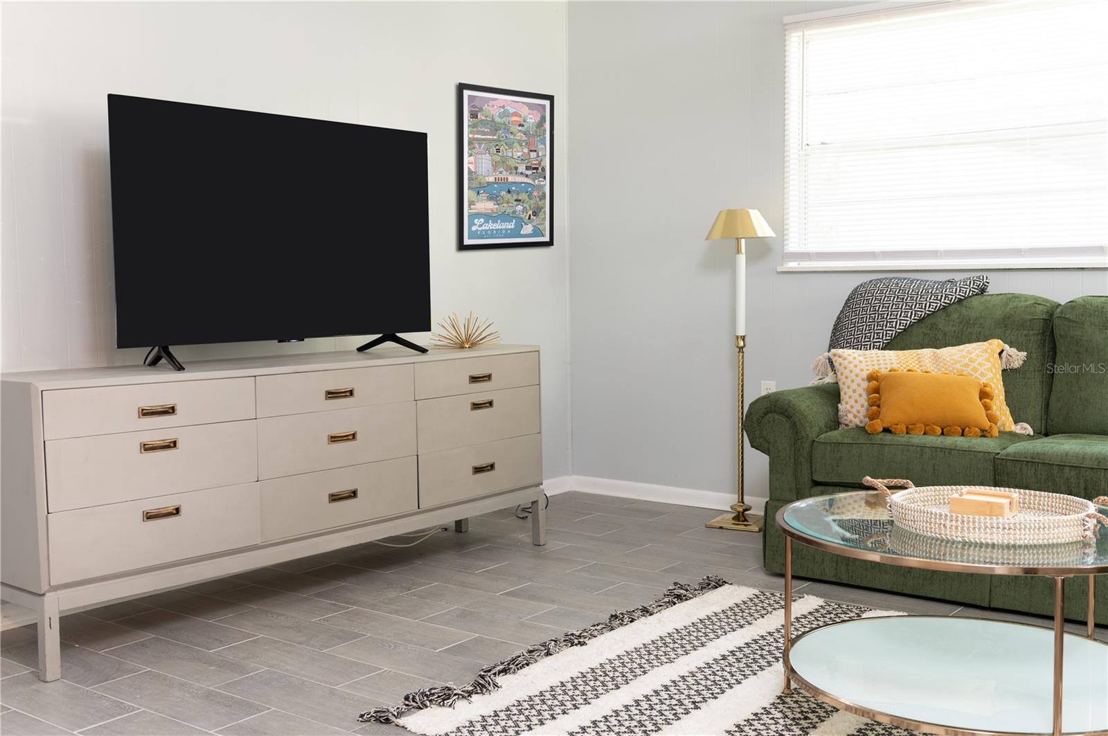 Image 12 of 41 For 2916 Maplewood Avenue