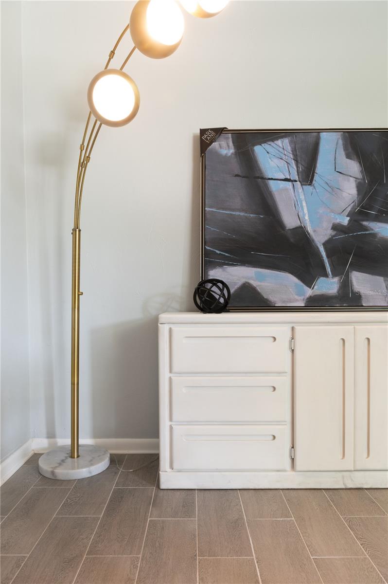 Image 13 of 41 For 2916 Maplewood Avenue