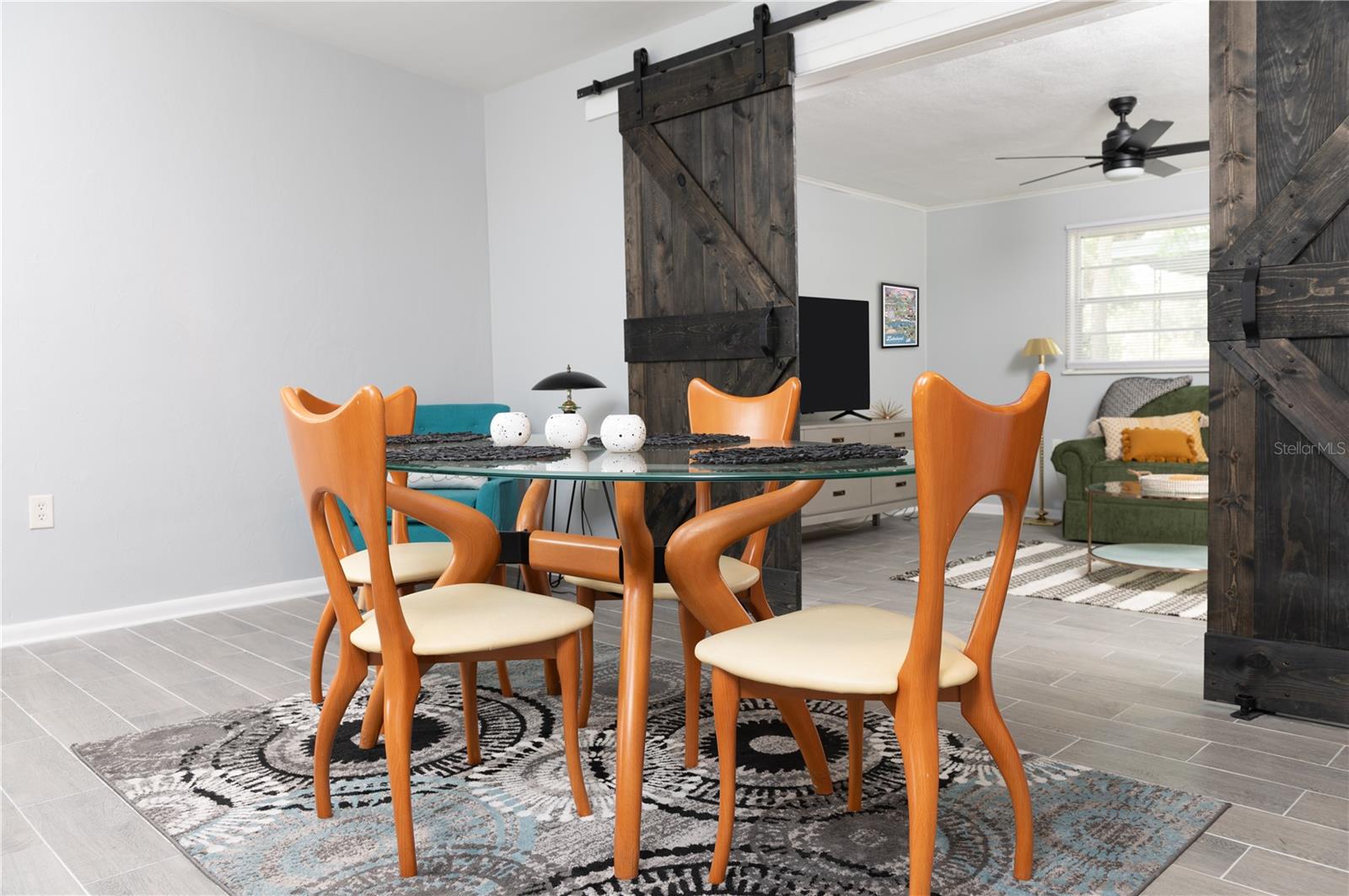 Image 14 of 41 For 2916 Maplewood Avenue