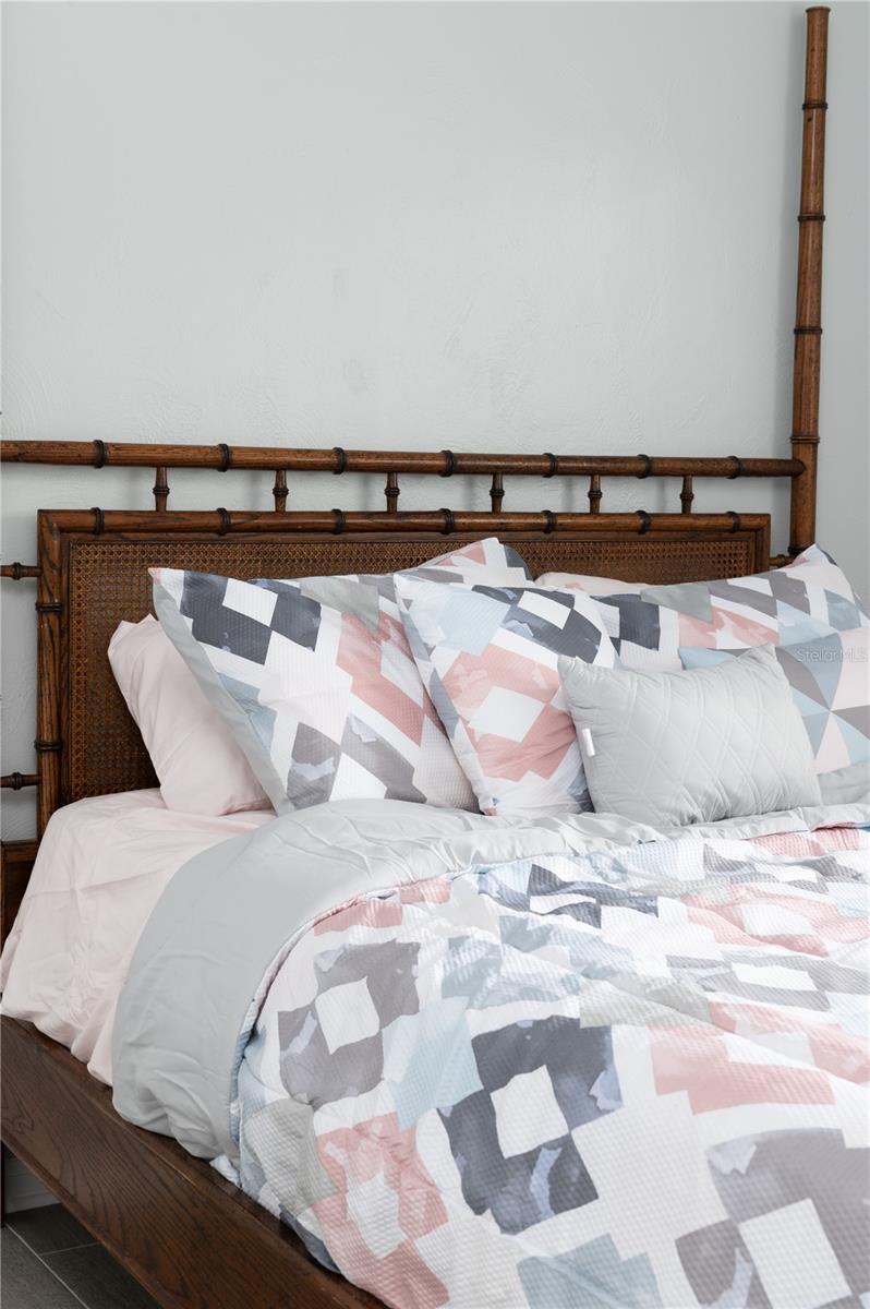 Image 17 of 41 For 2916 Maplewood Avenue