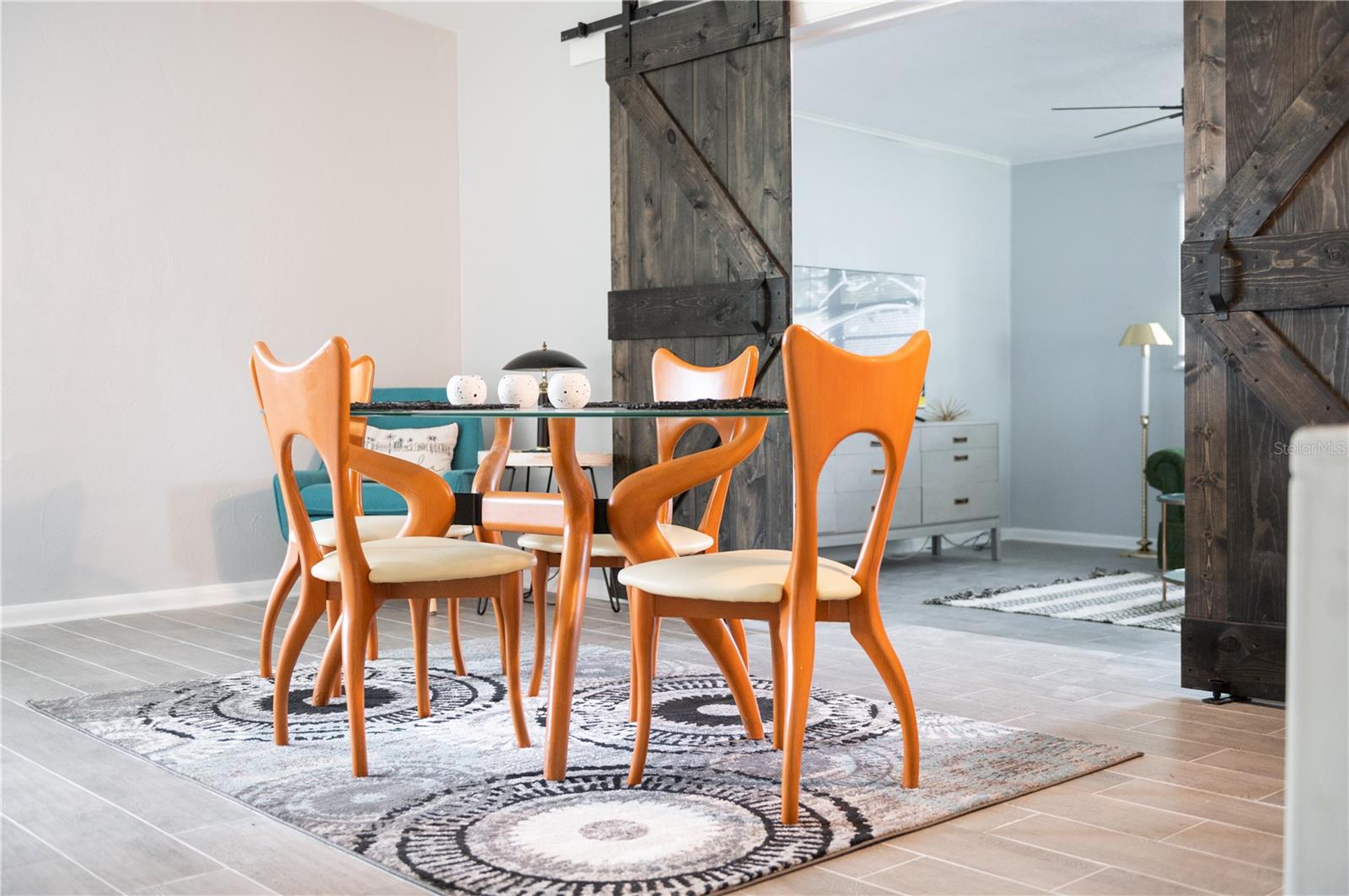 Image 19 of 41 For 2916 Maplewood Avenue