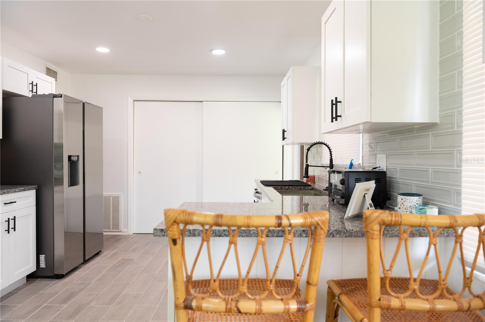 Image 6 of 41 For 2916 Maplewood Avenue