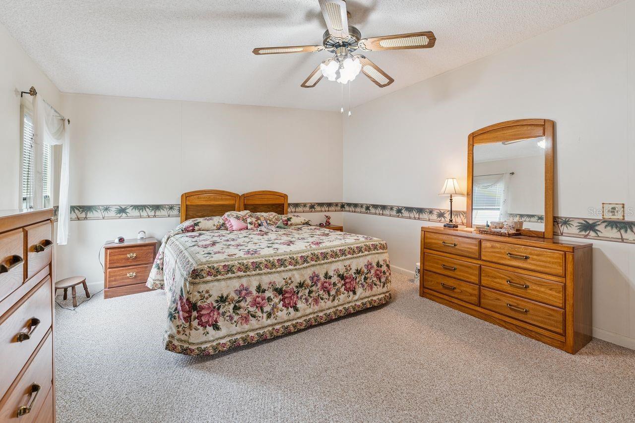 Image 16 of 34 For 6667 Briarhill Drive Ne